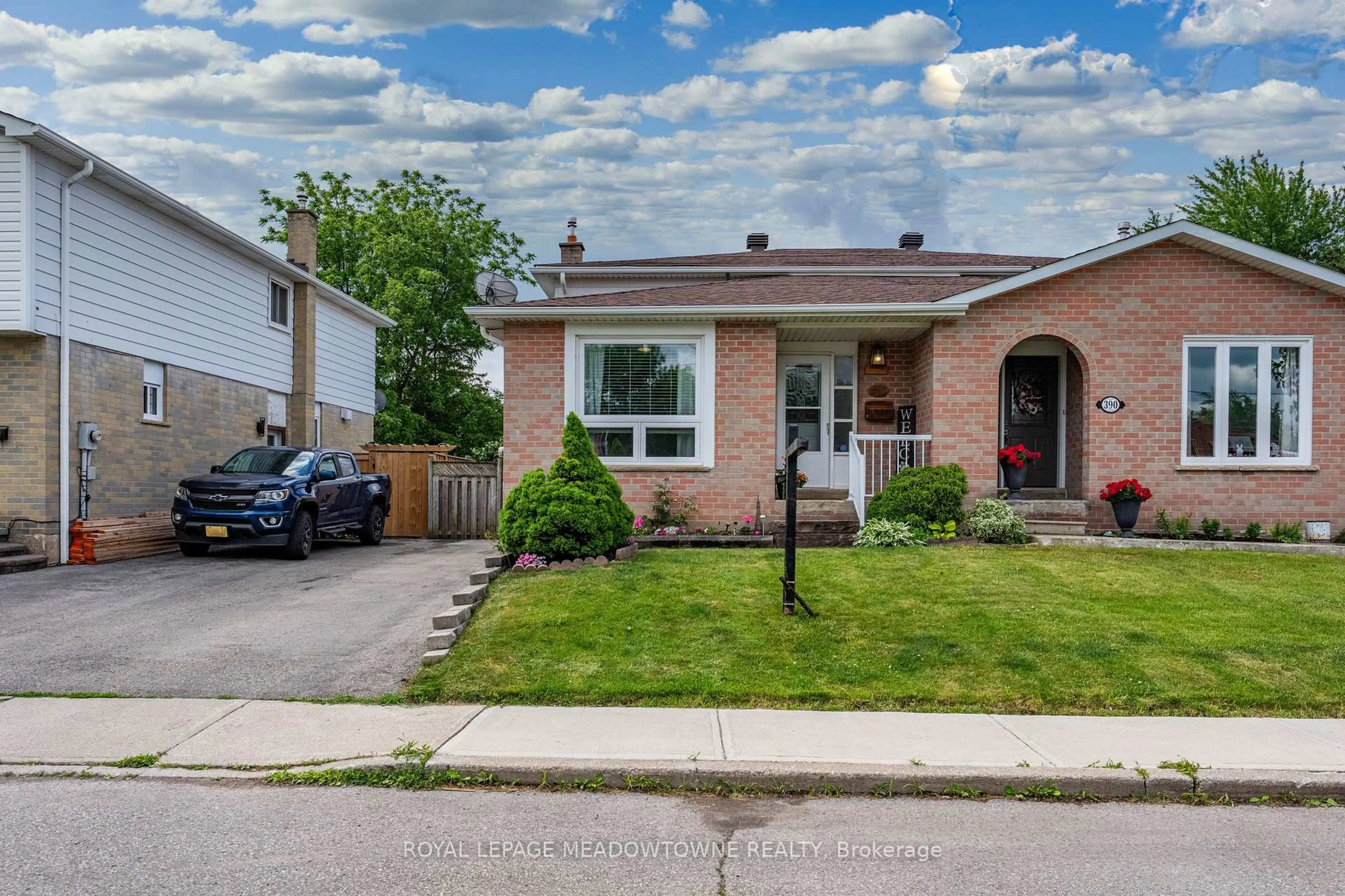 Home with brick exterior material, street for 390A Guelph St, Halton Hills Ontario L7G 4B7