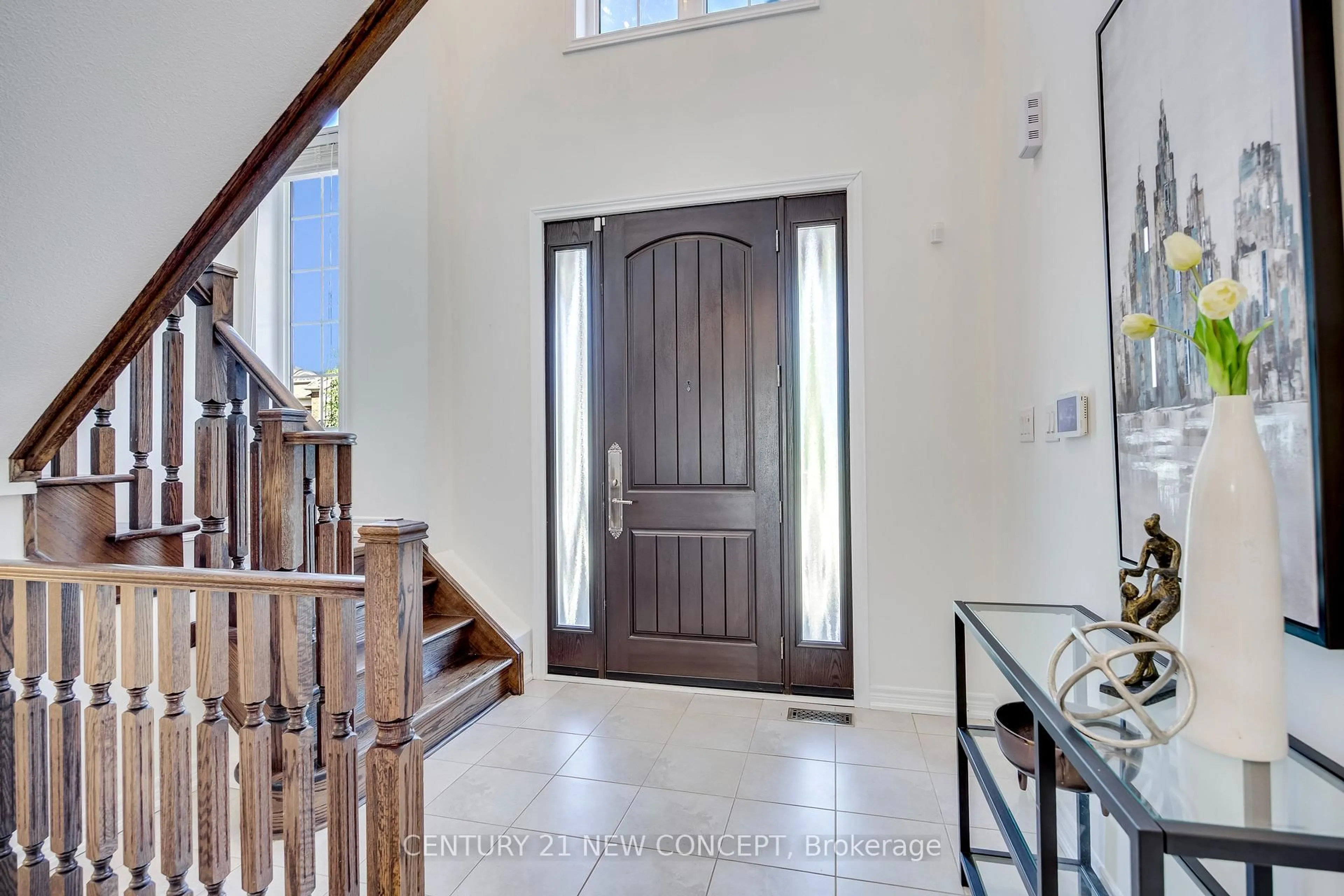 Indoor entryway for 68 Jolana Cres, Halton Hills Ontario L7G 0G4