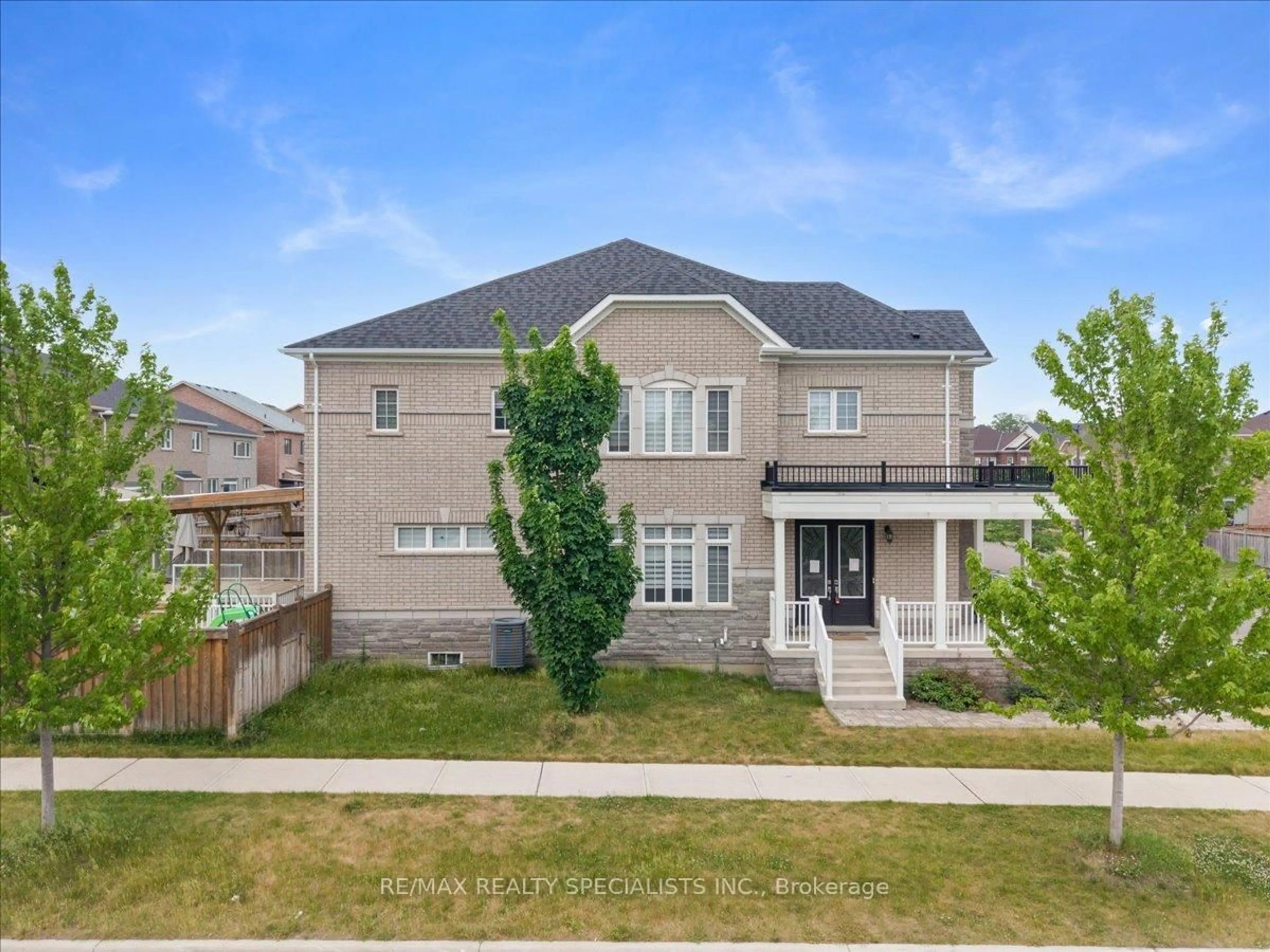 Unknown for 2 Ash Hill Ave, Caledon Ontario L7C 4E8