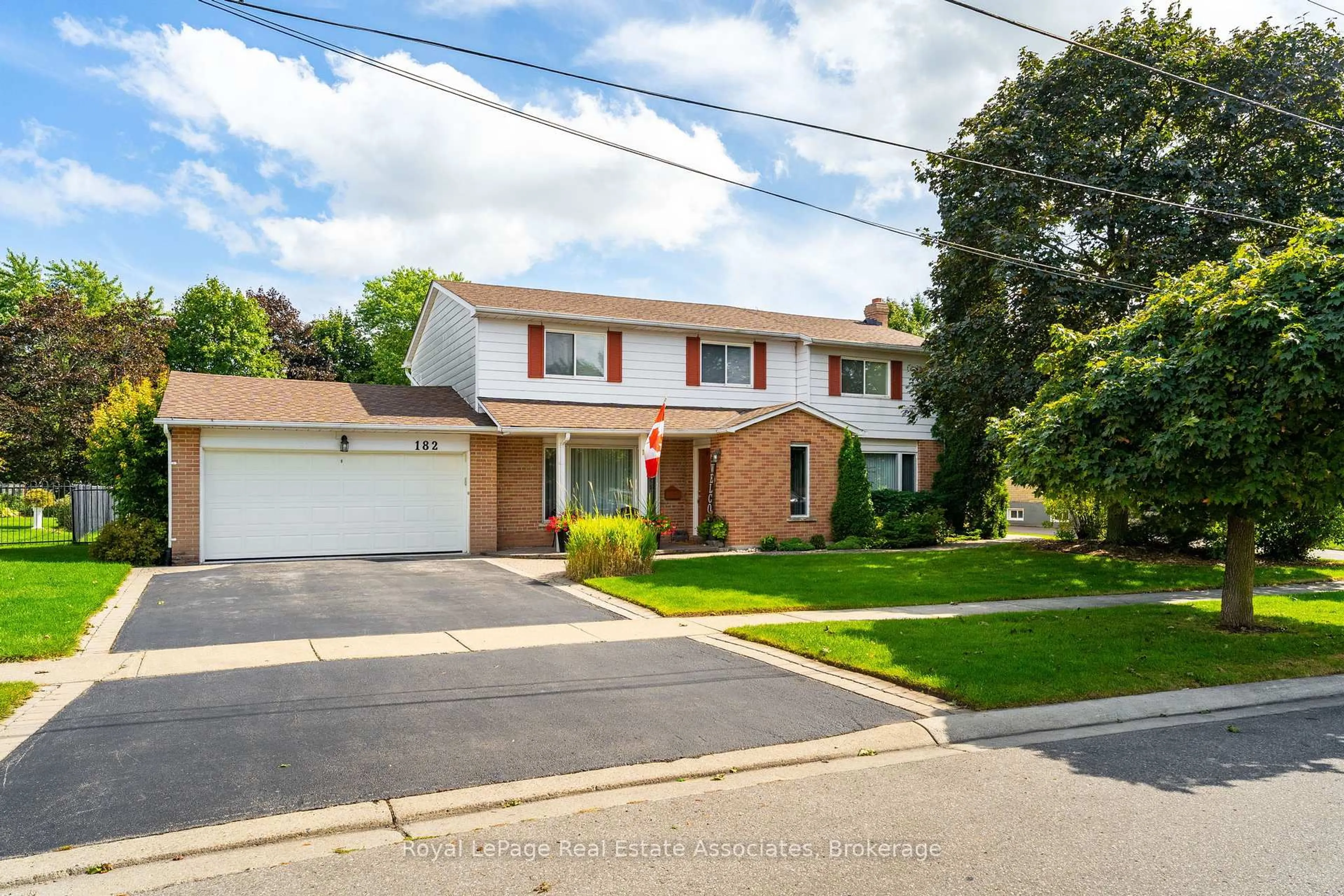 Home with brick exterior material, street for 182 Rexway Dr, Halton Hills Ontario L7G 1S3
