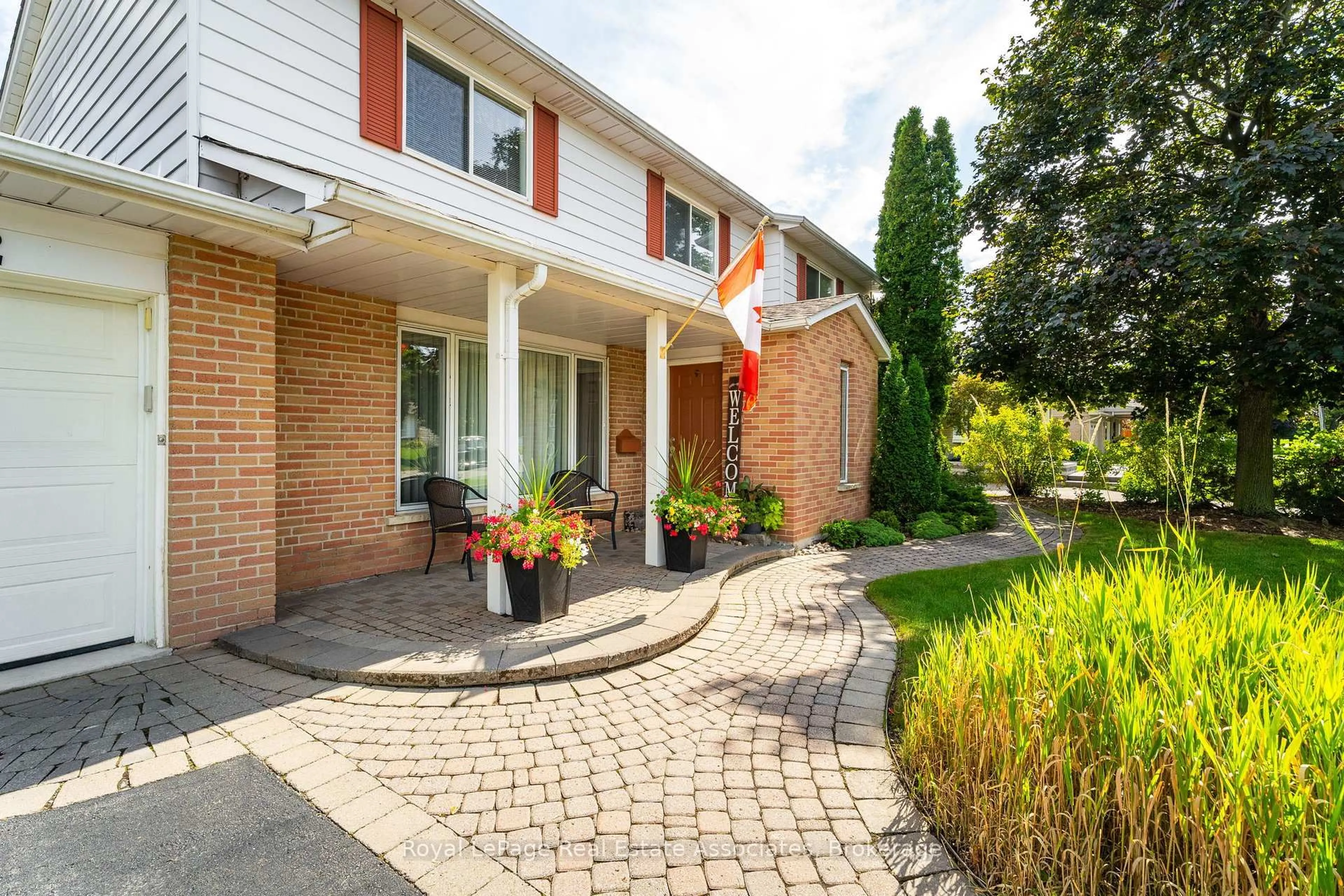 Home with brick exterior material, street for 182 Rexway Dr, Halton Hills Ontario L7G 1S3