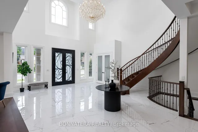 1042 Bridge Rd, Oakville 3