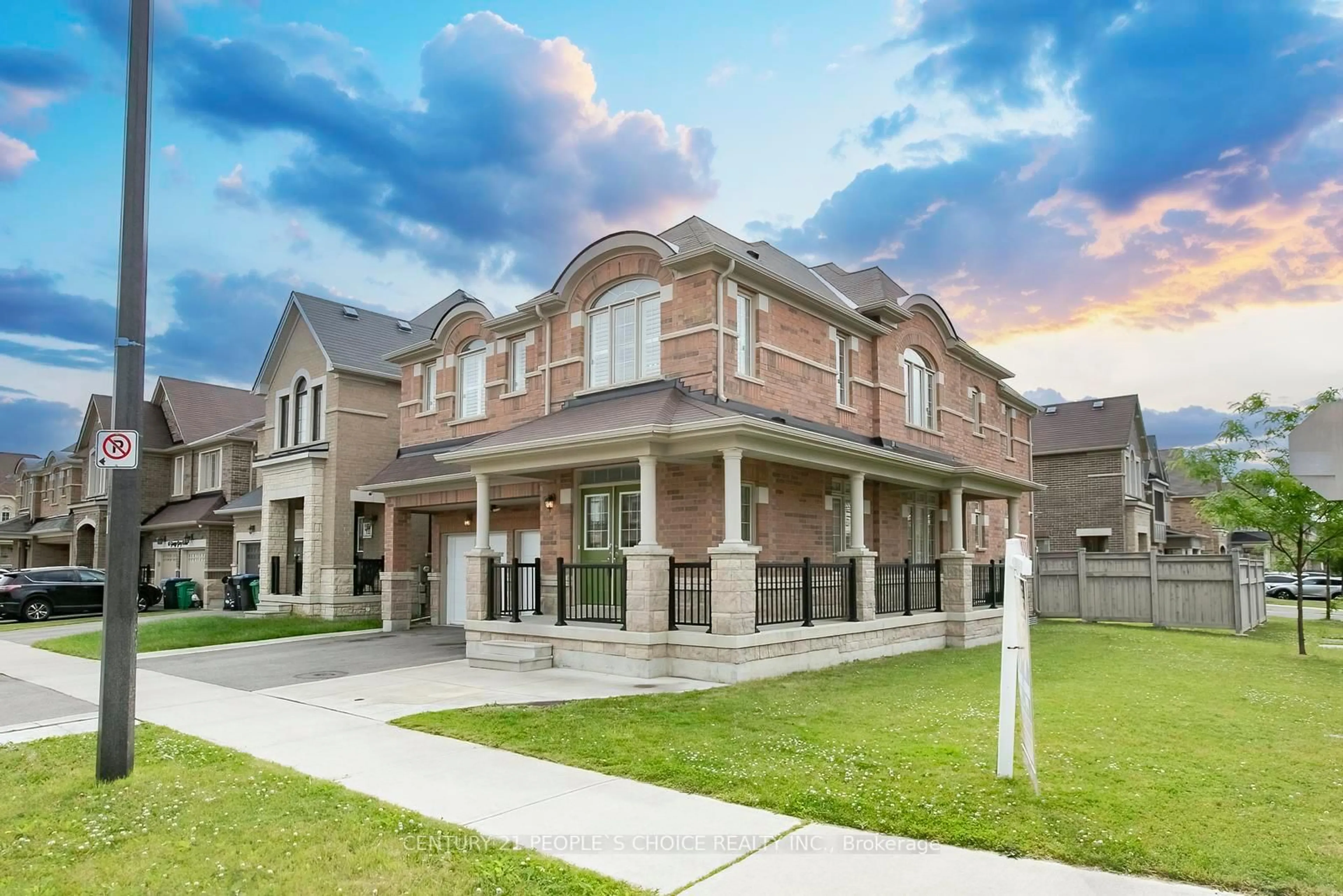 Home with brick exterior material, unknown for 61 George Gray Dr, Brampton Ontario L6R 0B3