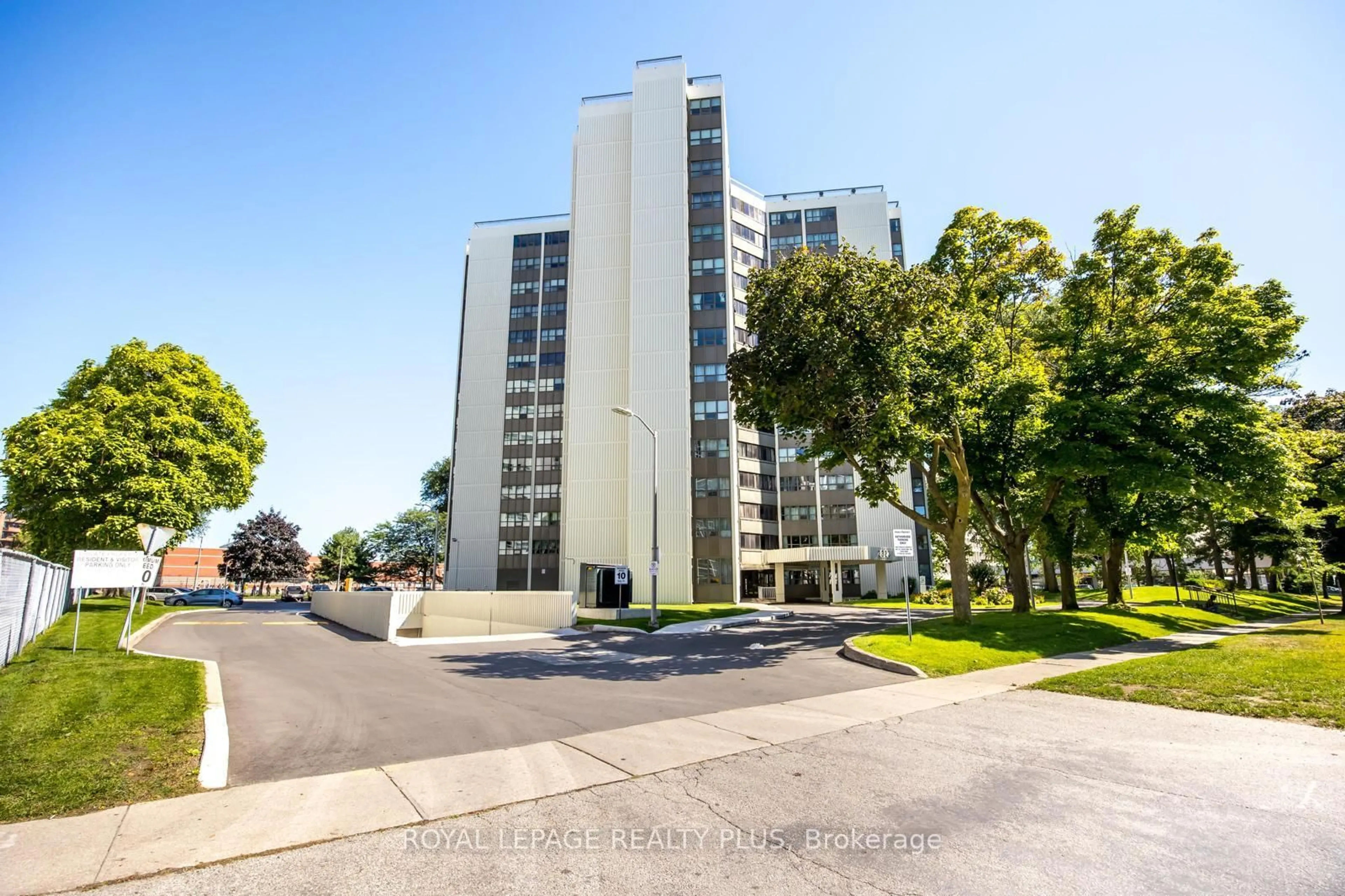 Unknown for 2323 Confederation Pkwy #408, Mississauga Ontario L5B 1R6