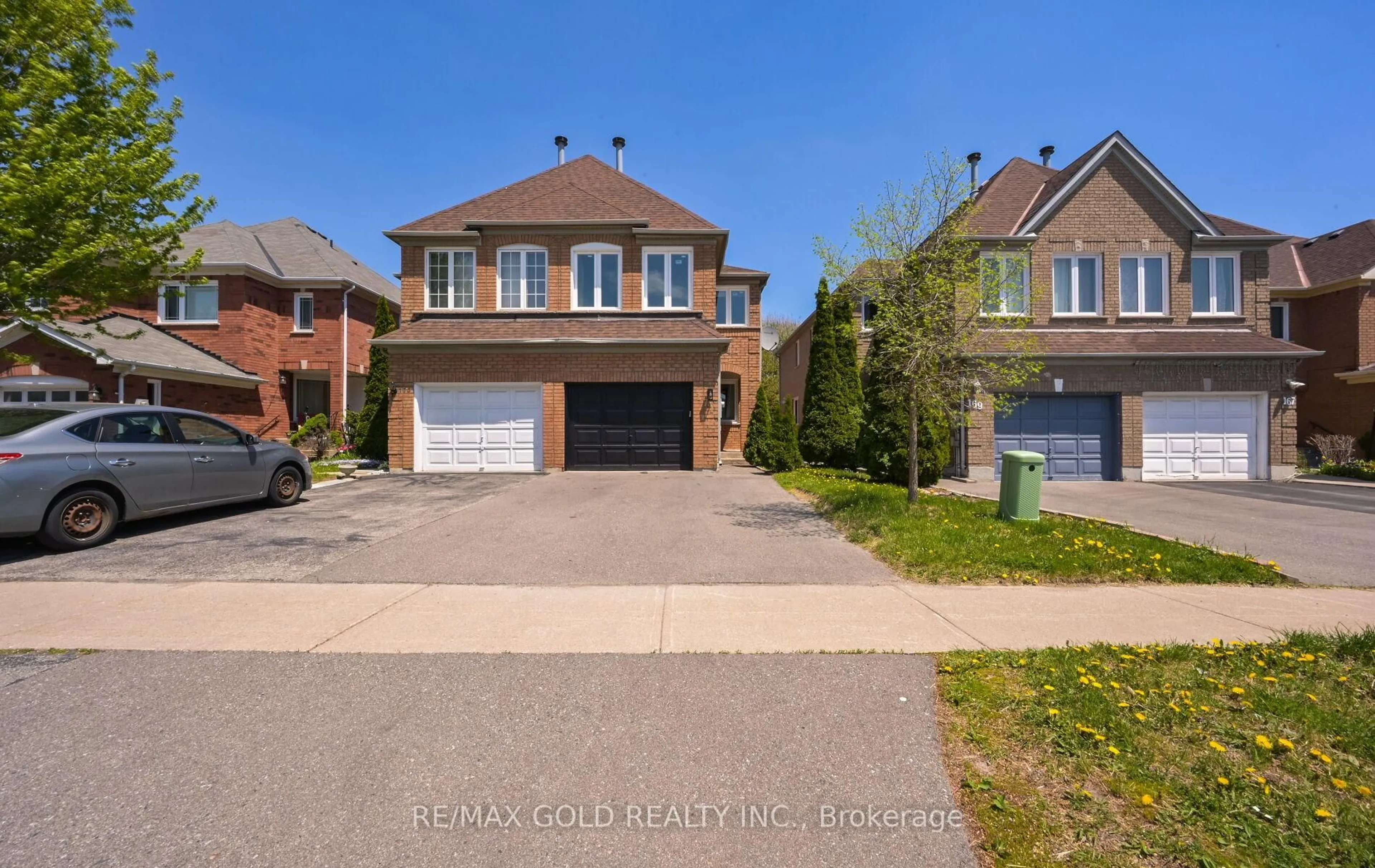 Home with brick exterior material, street for 171 Fernforest Dr, Brampton Ontario L6R 1T7