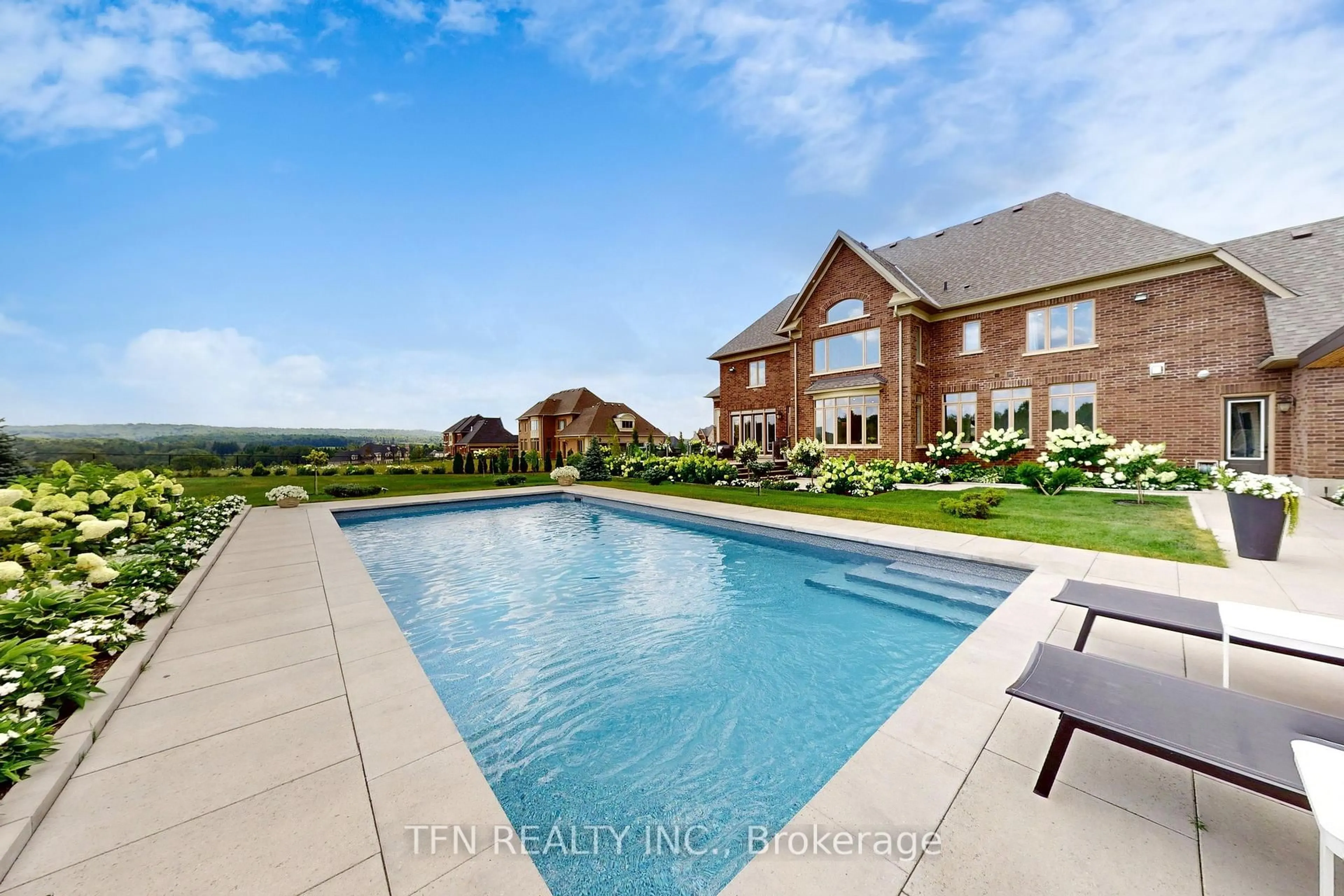 Pool for 258 Amos Dr, Caledon Ontario L7E 4L7