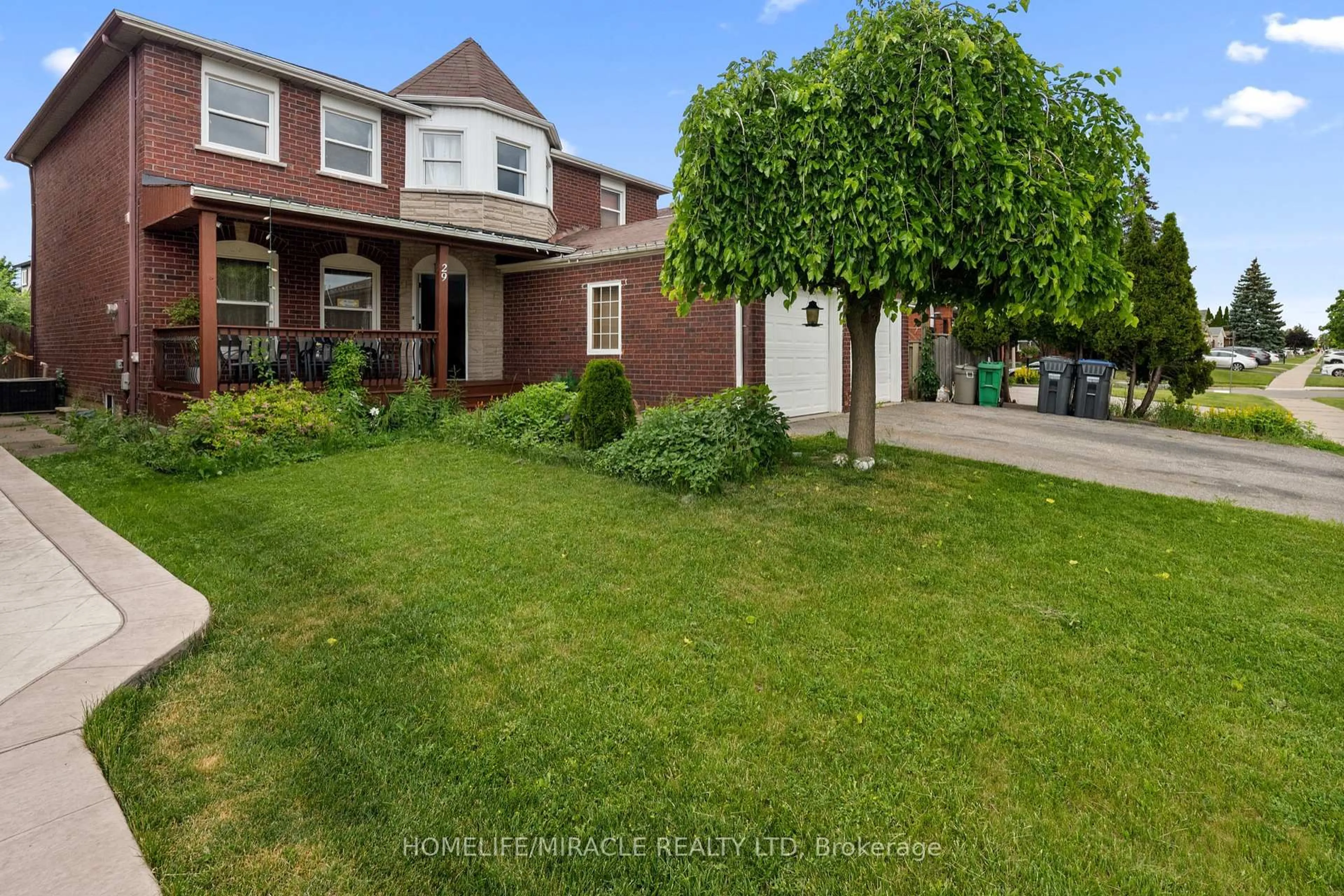 A pic from outside/outdoor area/front of a property/back of a property/a pic from drone, street for 29 Nasmith St, Brampton Ontario L6S 4Y7