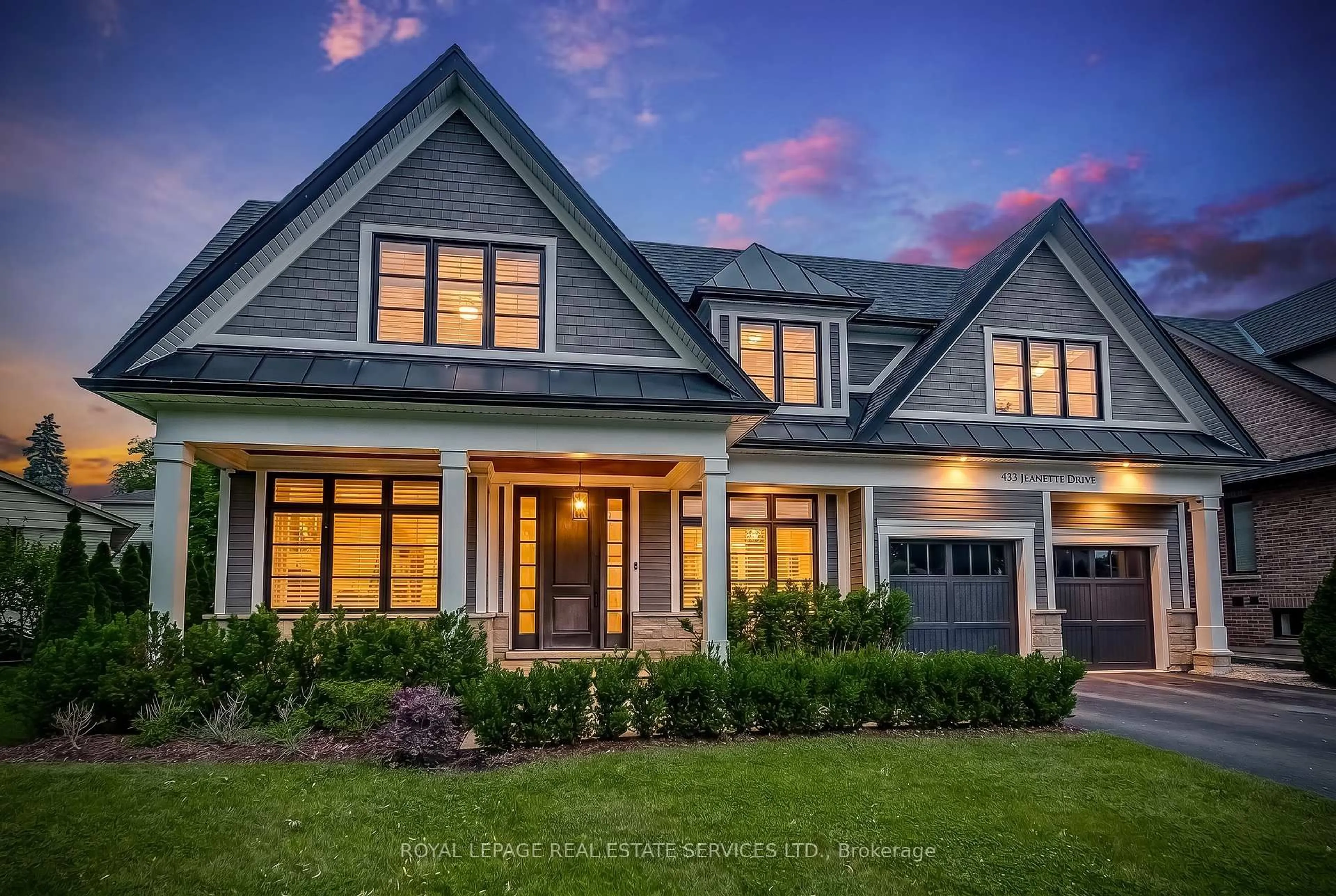 Home with brick exterior material, street for 433 Jeanette Dr, Oakville Ontario L6K 1M6