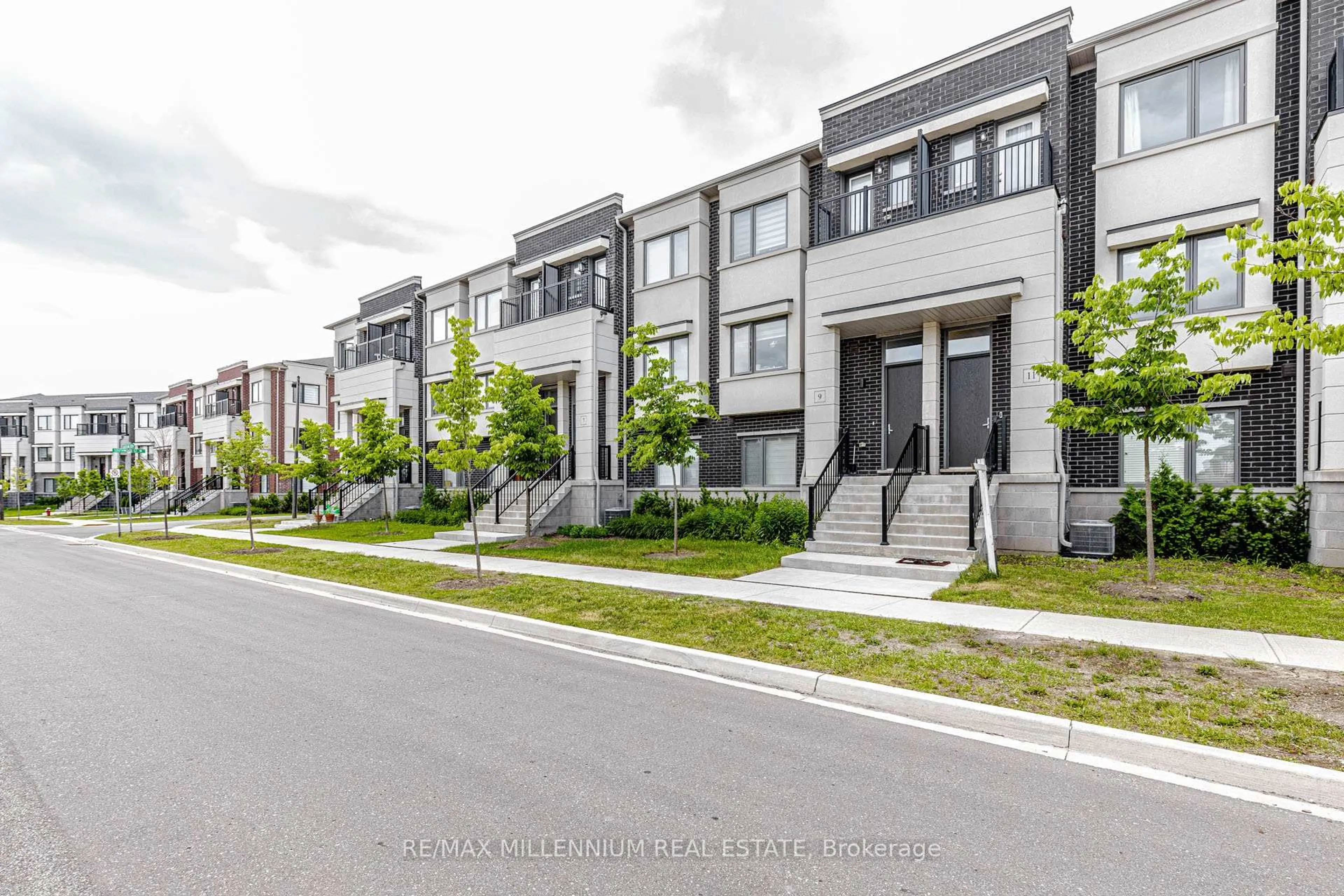 A pic from outside/outdoor area/front of a property/back of a property/a pic from drone, street for 11 Lambert Lane, Caledon Ontario L7E 4M5