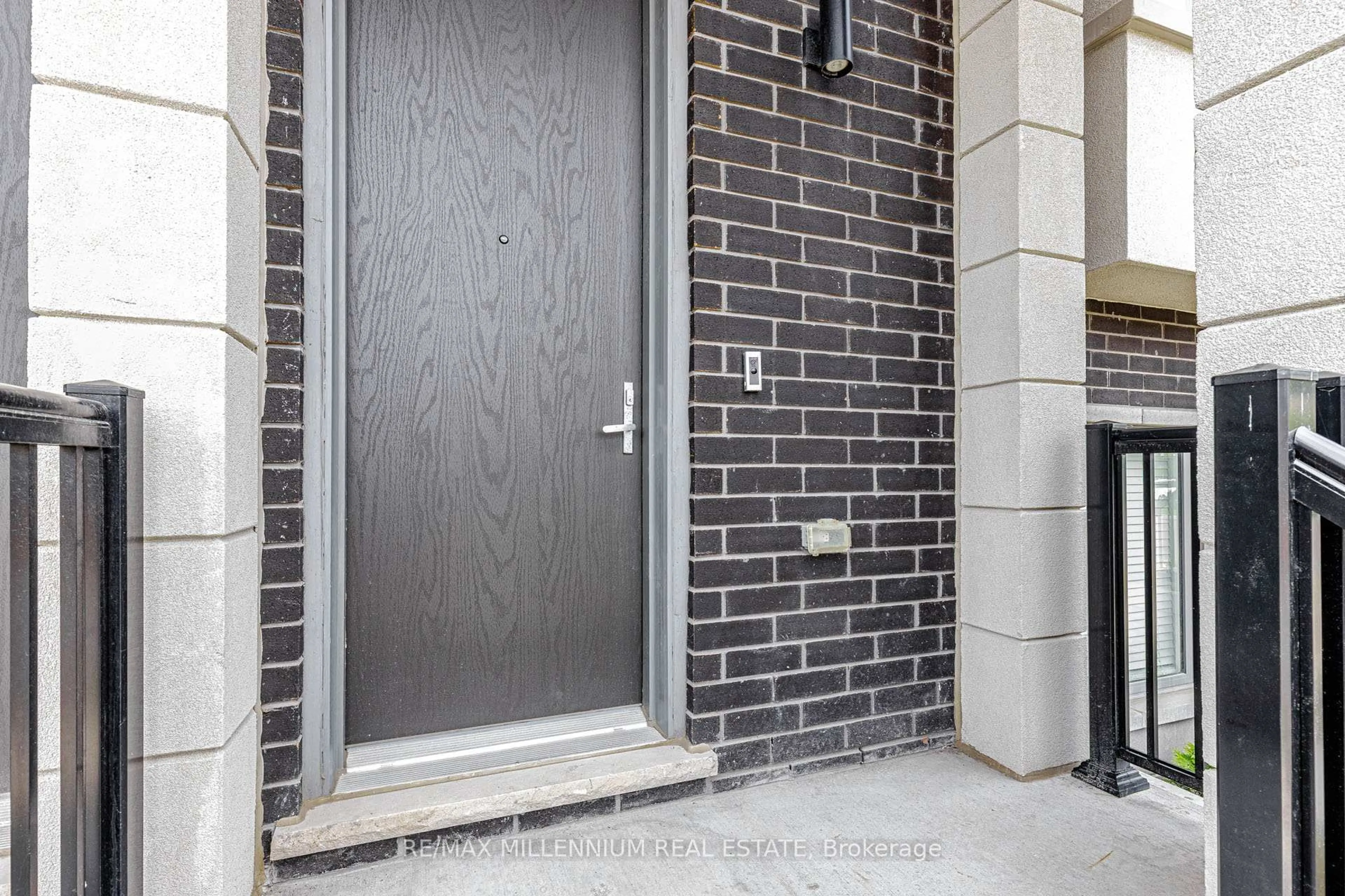 Indoor entryway for 11 Lambert Lane, Caledon Ontario L7E 4M5