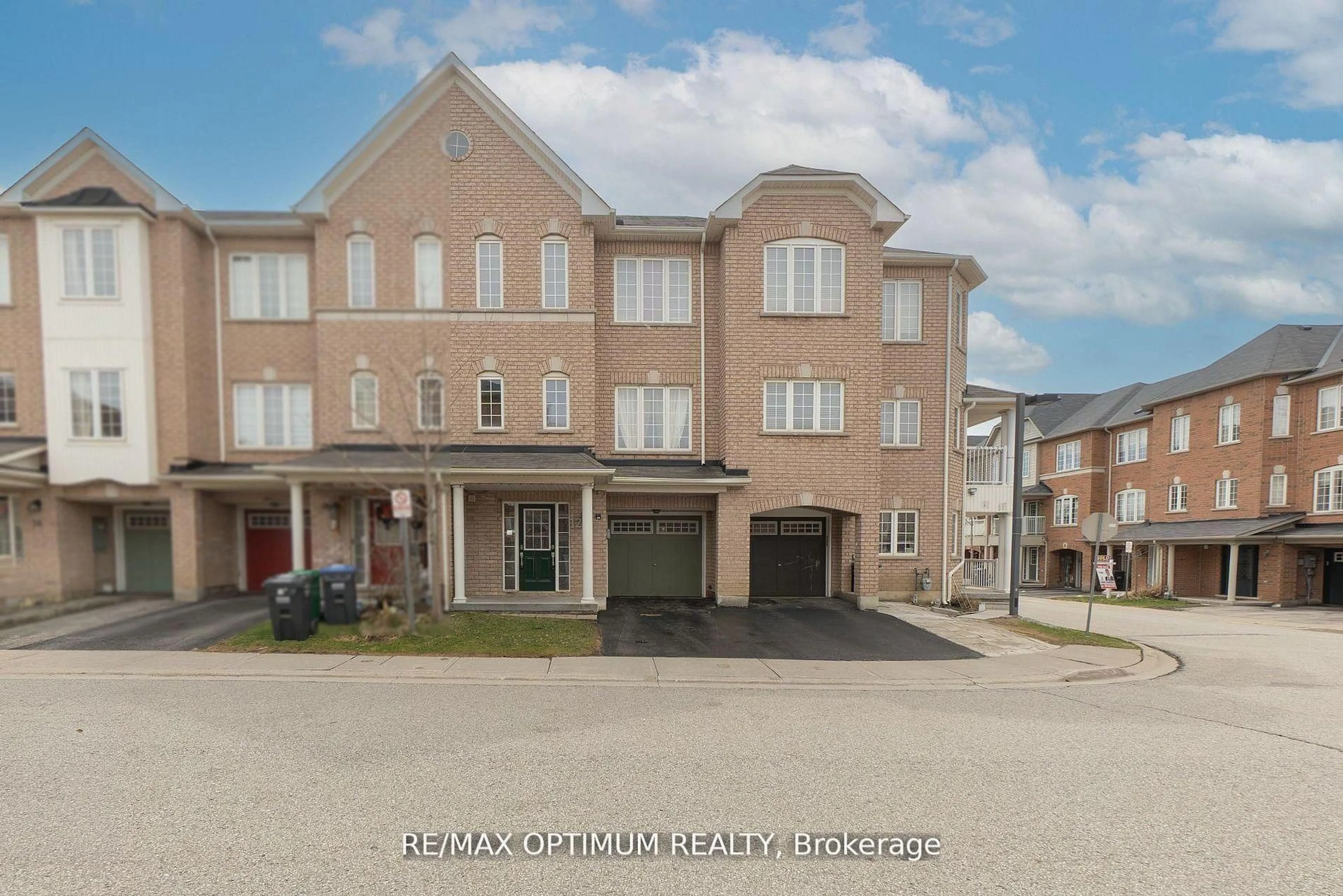 A pic from outside/outdoor area/front of a property/back of a property/a pic from drone, street for 12 Gatlin St, Brampton Ontario L6Y 0R6