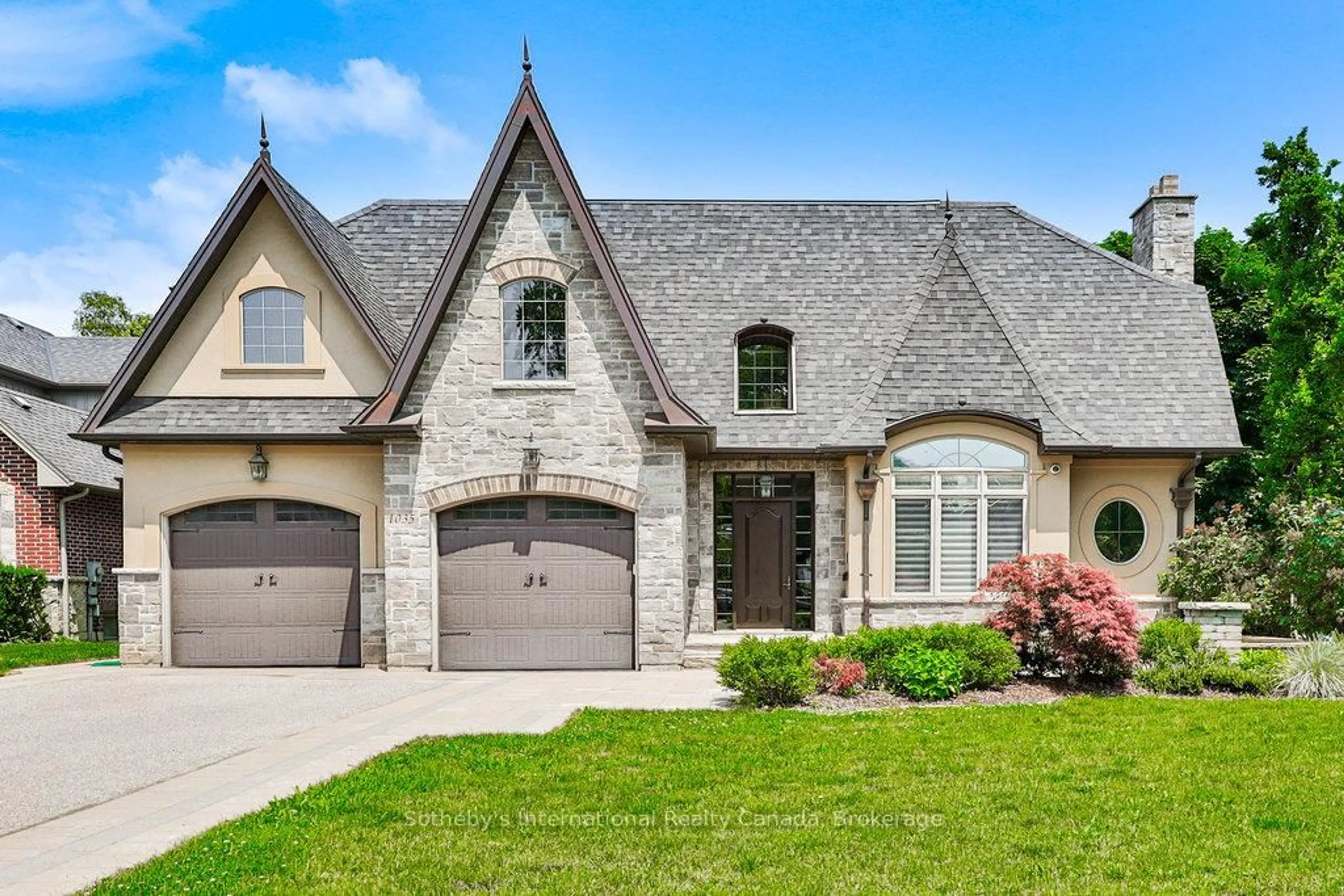 Home with brick exterior material, street for 1035 Truman Ave, Oakville Ontario L6H 1Y7