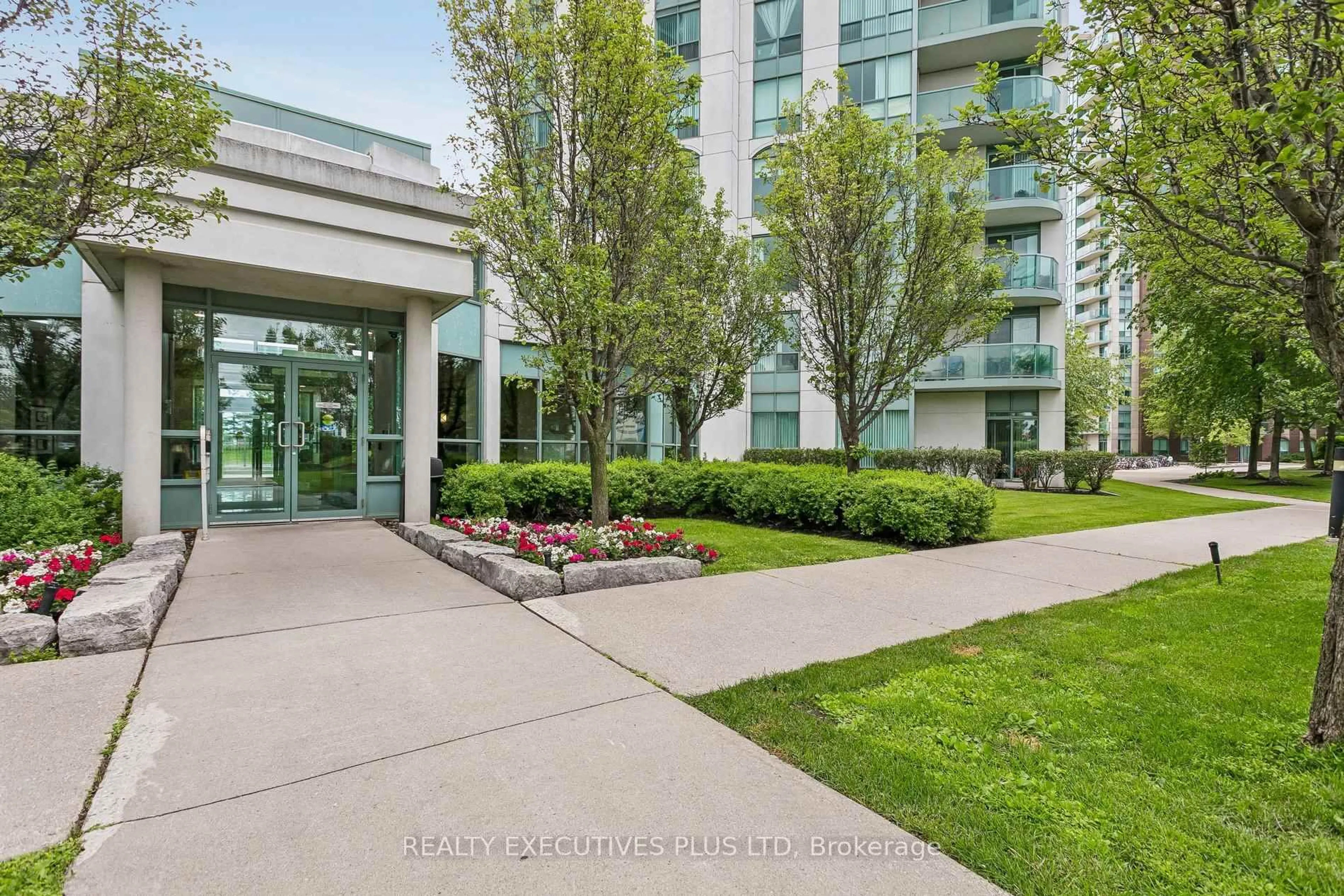 Indoor foyer for 4850 Glen Erin Dr #1902, Mississauga Ontario L5M 7S1