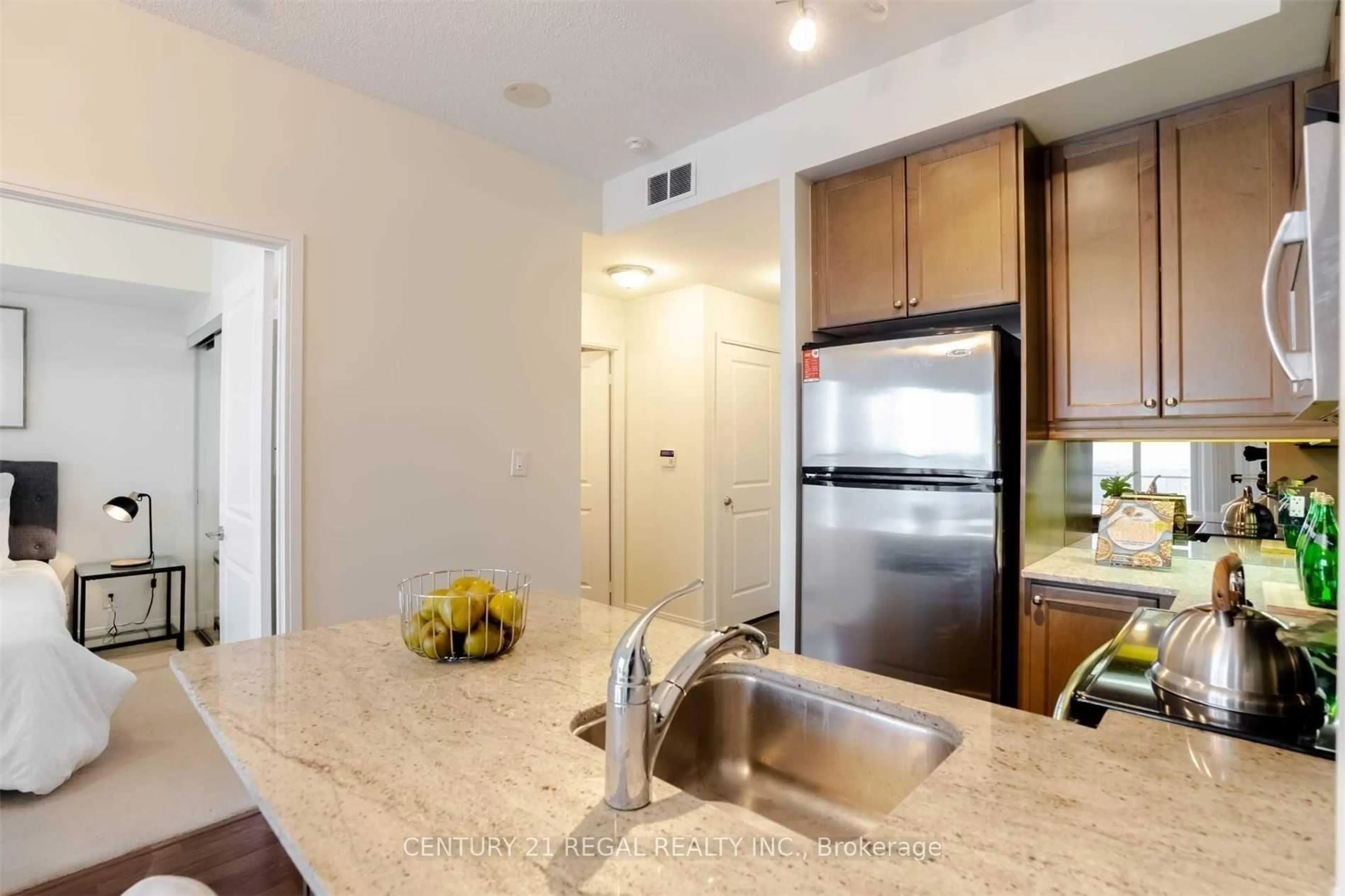Standard kitchen, unknown for 50 Absolute Ave #3101, Mississauga Ontario L4Z 0A8