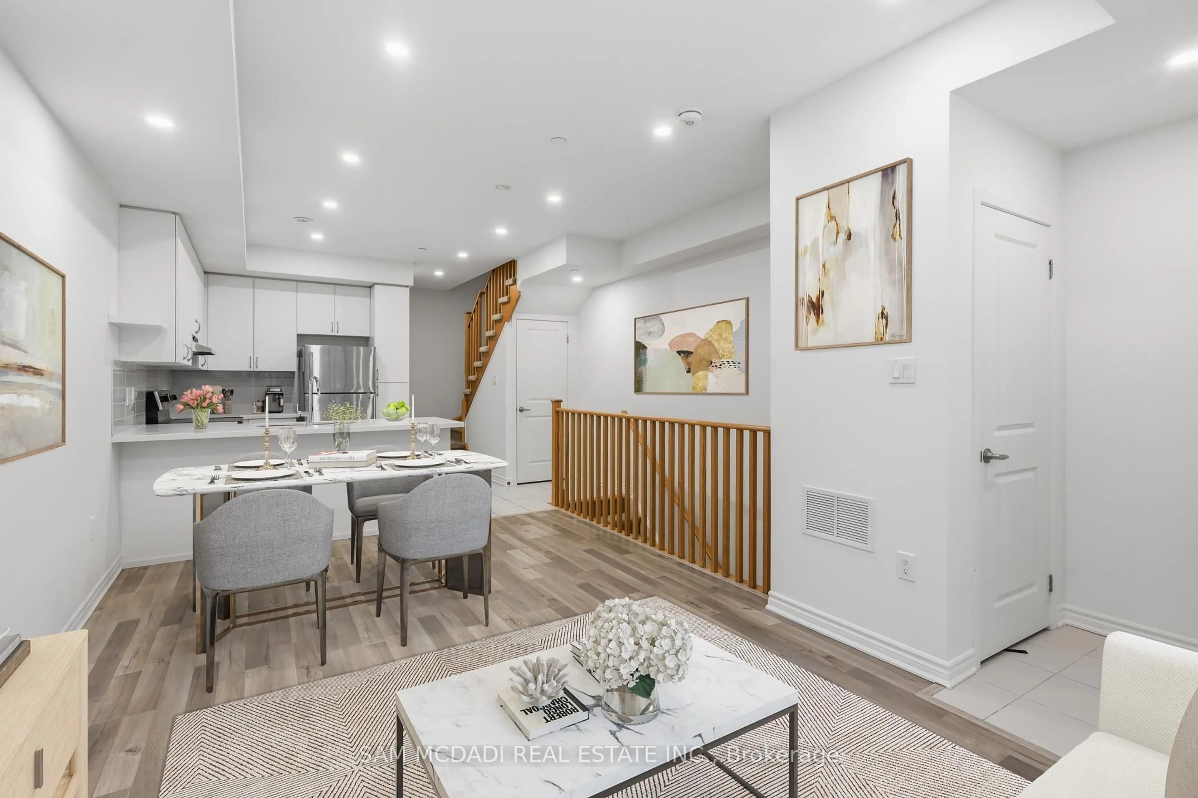 Open concept kitchen, unknown for 2285 Mcnab Lane #6, Mississauga Ontario L5J 0B3