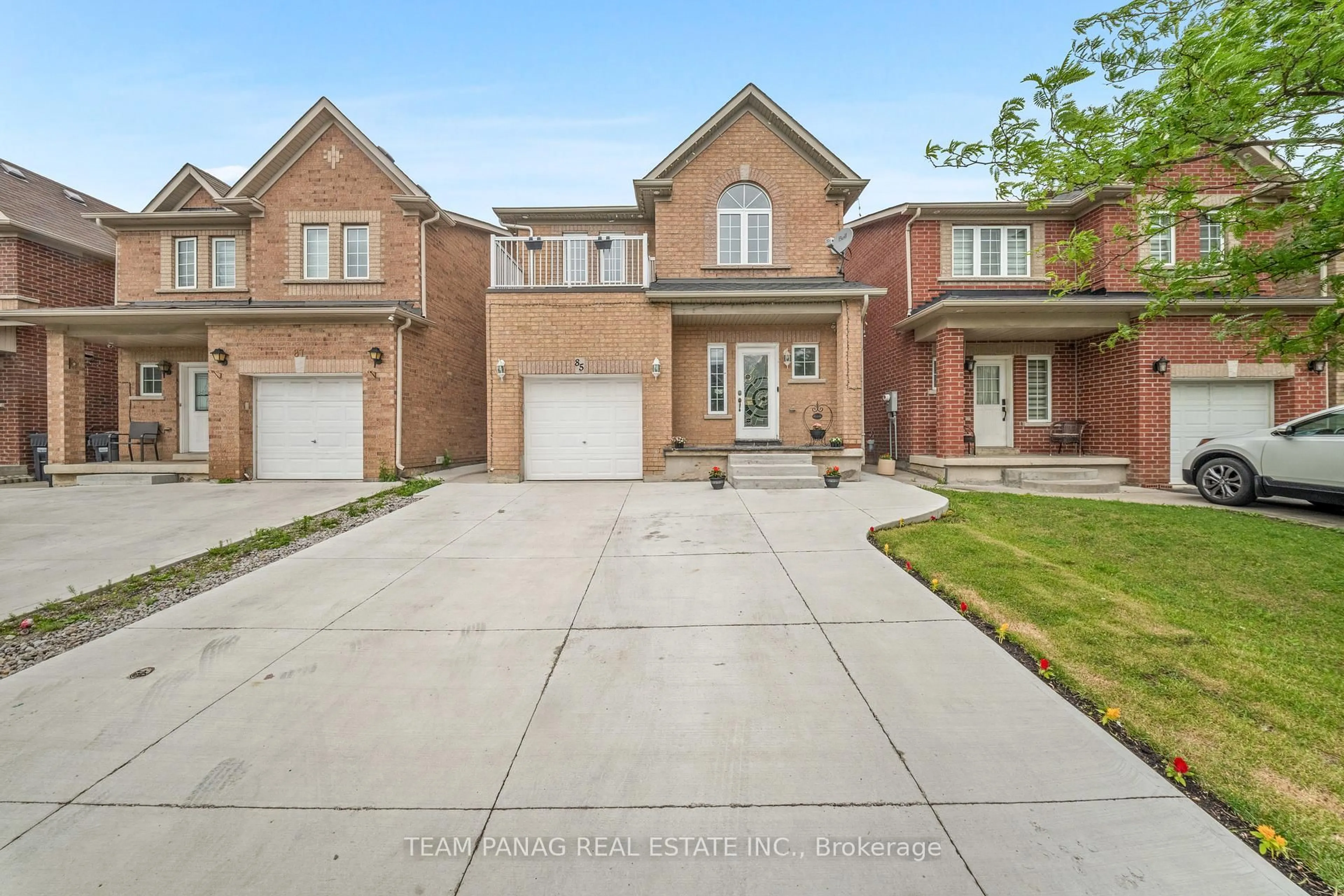 Home with brick exterior material, street for 85 Footbridge Cres, Brampton Ontario L6R 0T8