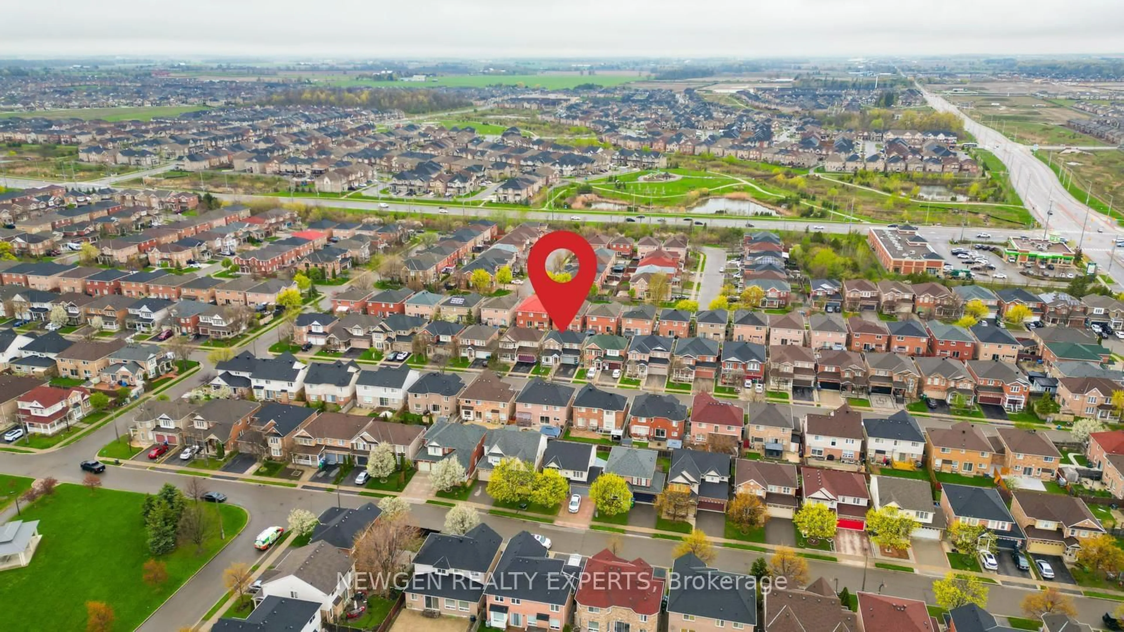 A pic from outside/outdoor area/front of a property/back of a property/a pic from drone, street for 14 Mendoza Dr, Brampton Ontario L7A 3M3