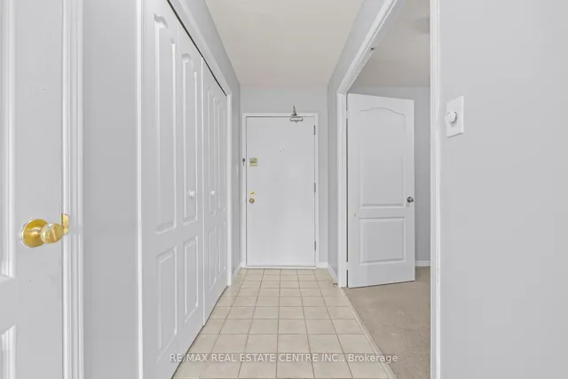 26 Hall Rd #406, Halton Hills 4