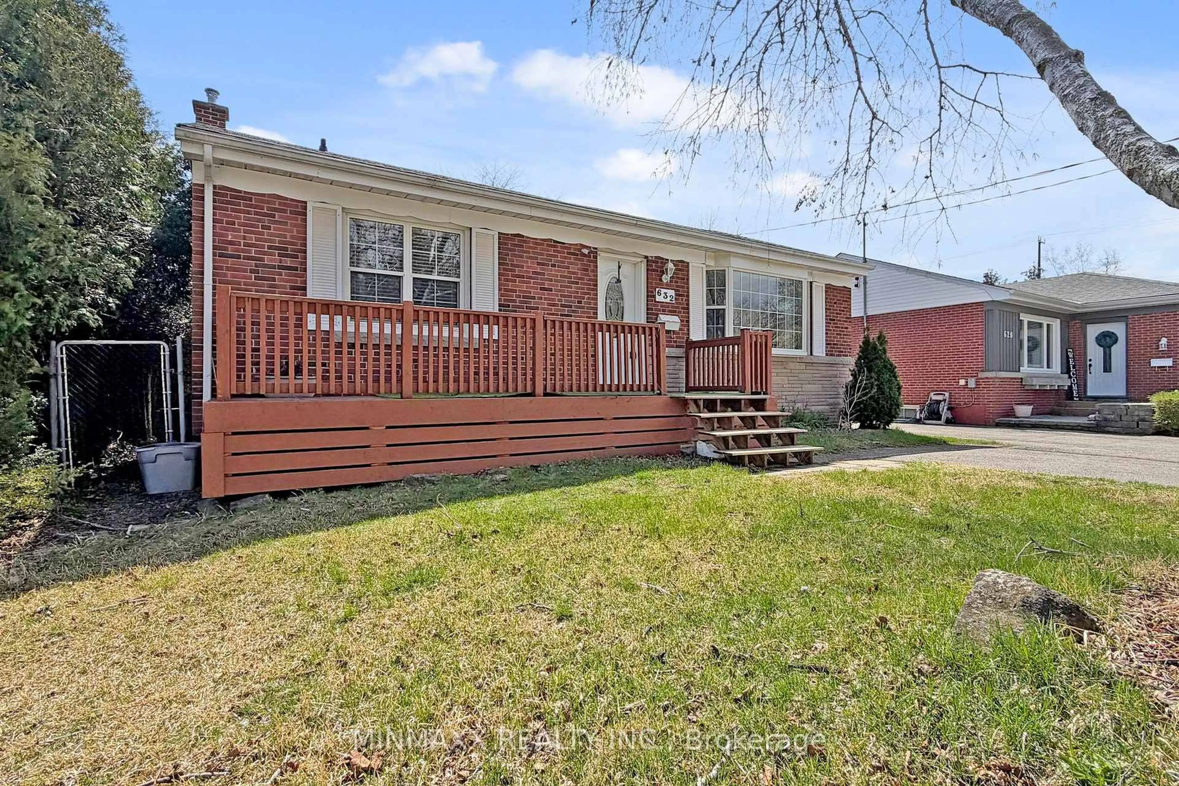 Home with brick exterior material, street for 632 Inverness Ave, Burlington Ontario L7T 3S8