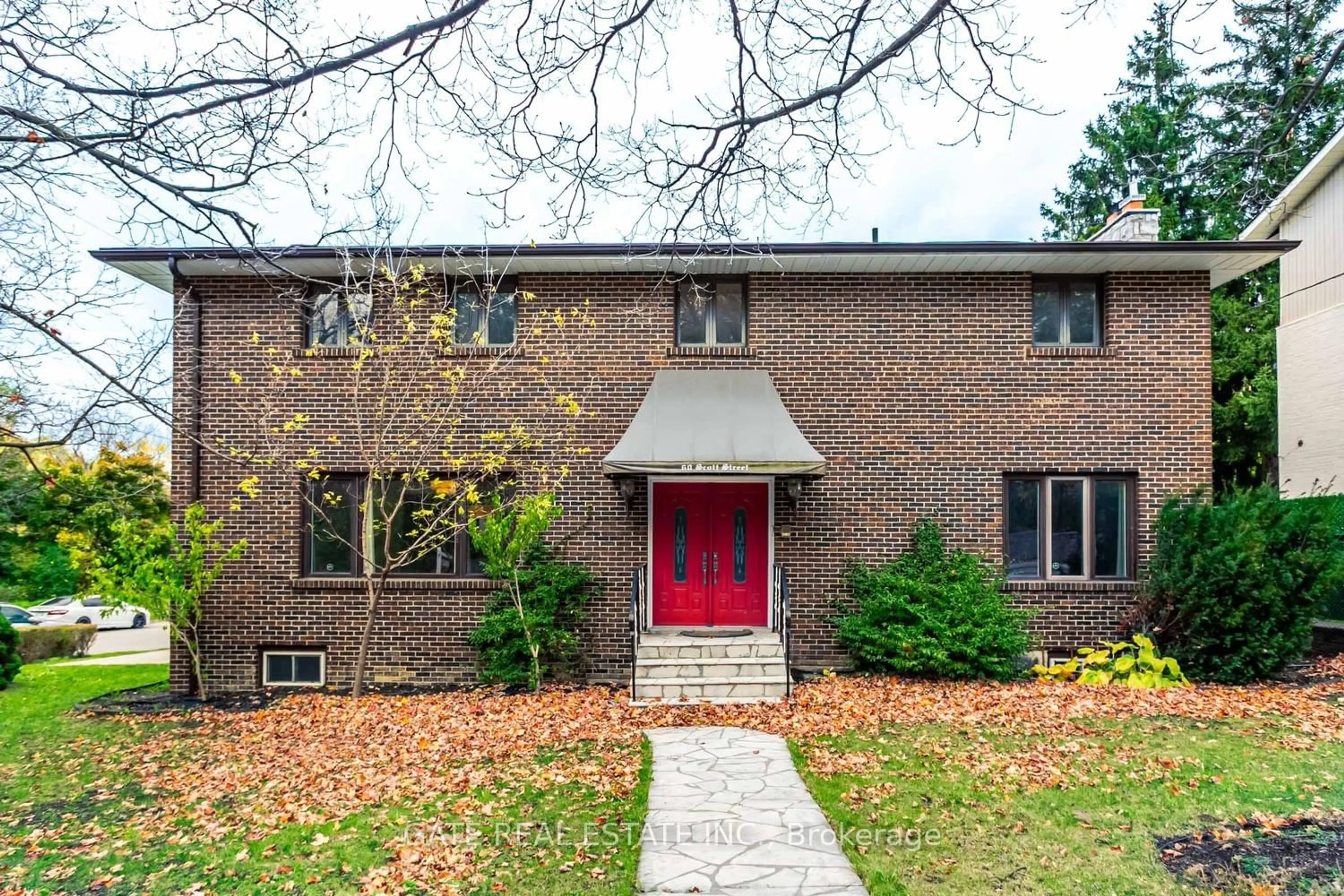 Home with brick exterior material, street for 60 Scott St, Brampton Ontario L6V 1S3