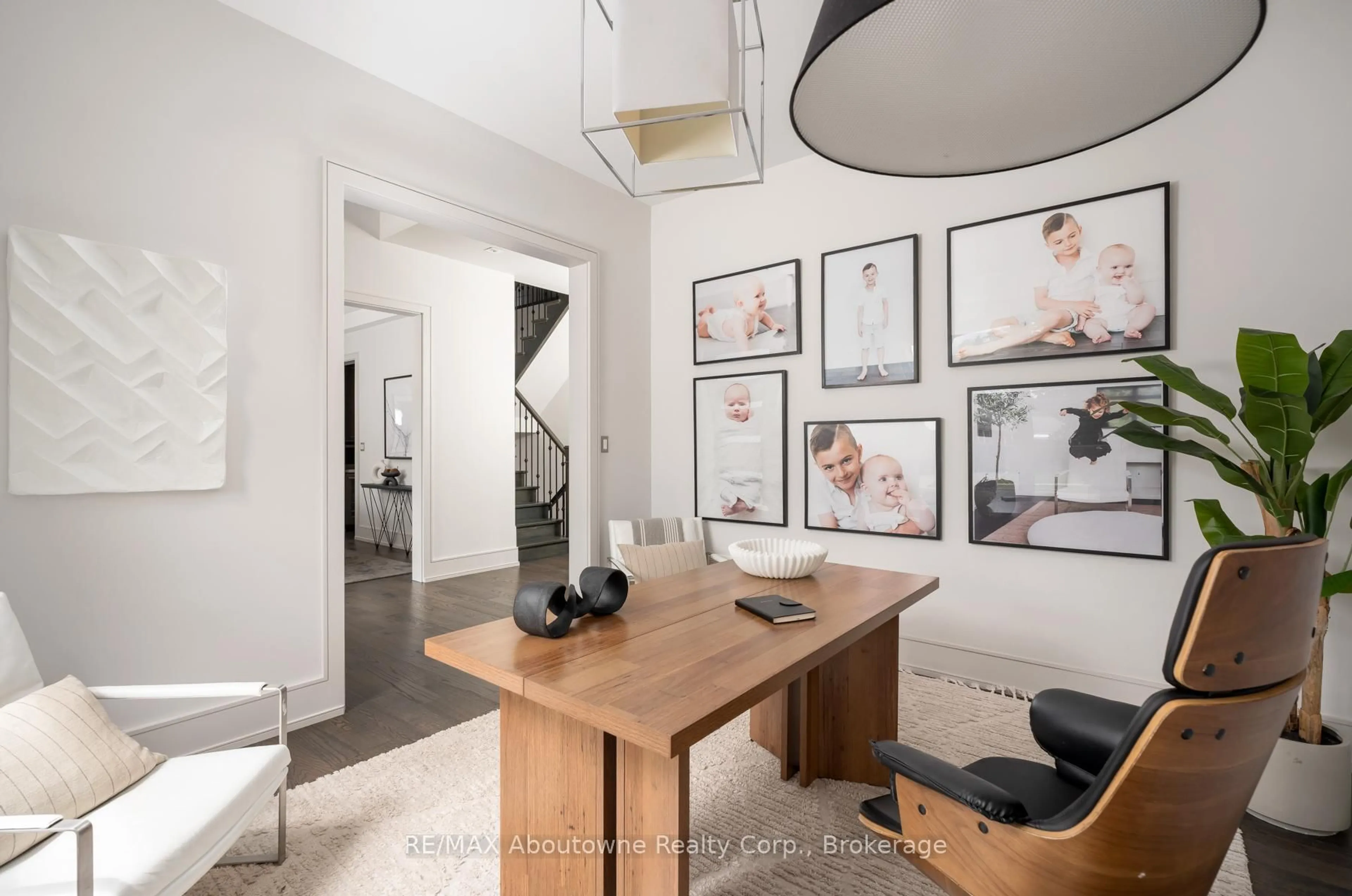 Unknown for 1025 Bridge Rd, Oakville Ontario L6L 2B4