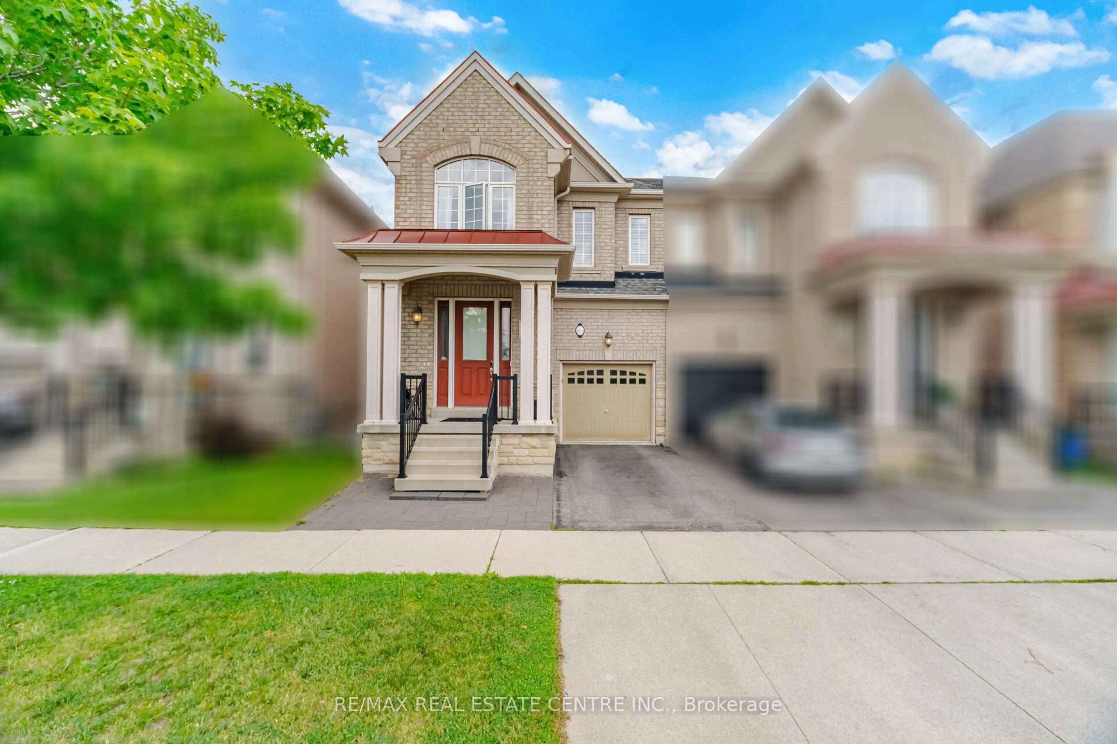 Home with brick exterior material, street for 3051 Isaac Ave, Oakville Ontario L6M 0S6