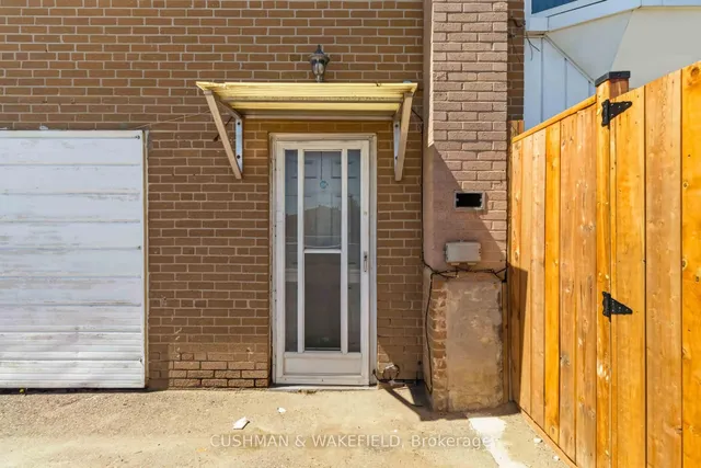 2492 Finch Ave, Toronto 3