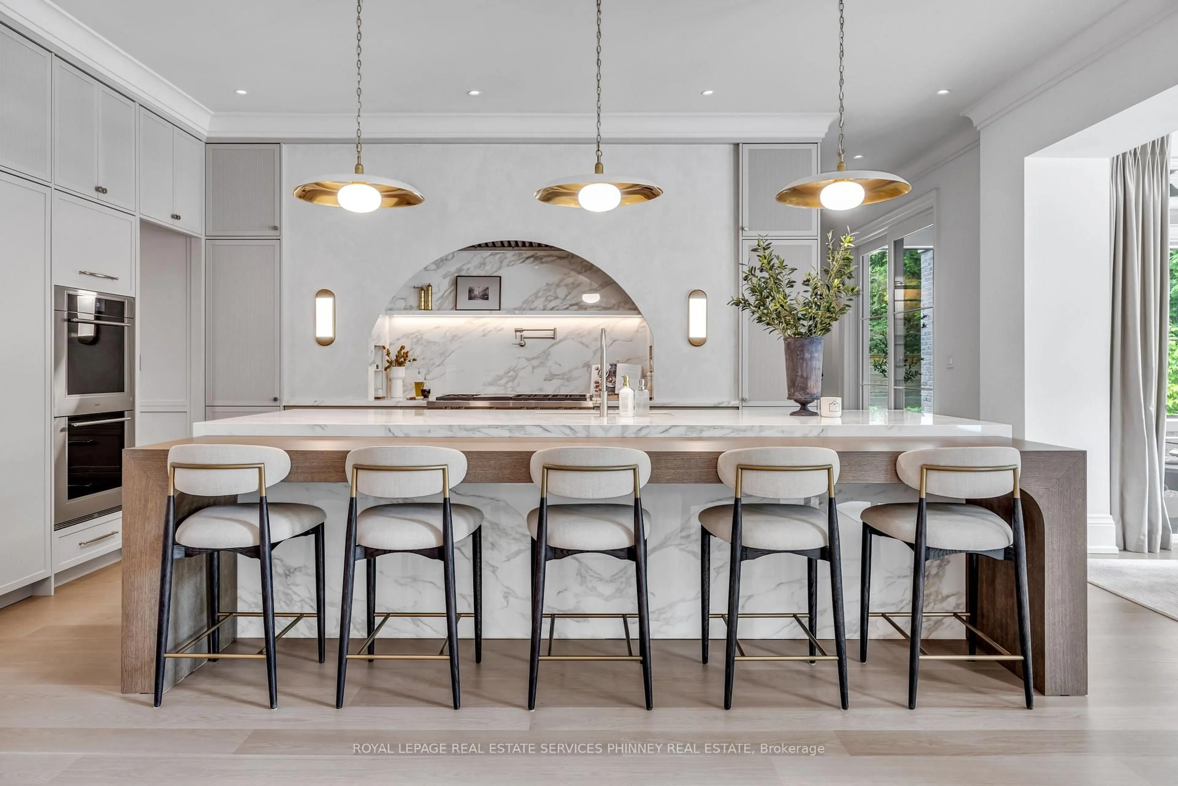 Open concept kitchen, ceramic/tile floor for 343 Douglas Ave, Oakville Ontario L6J 3S7
