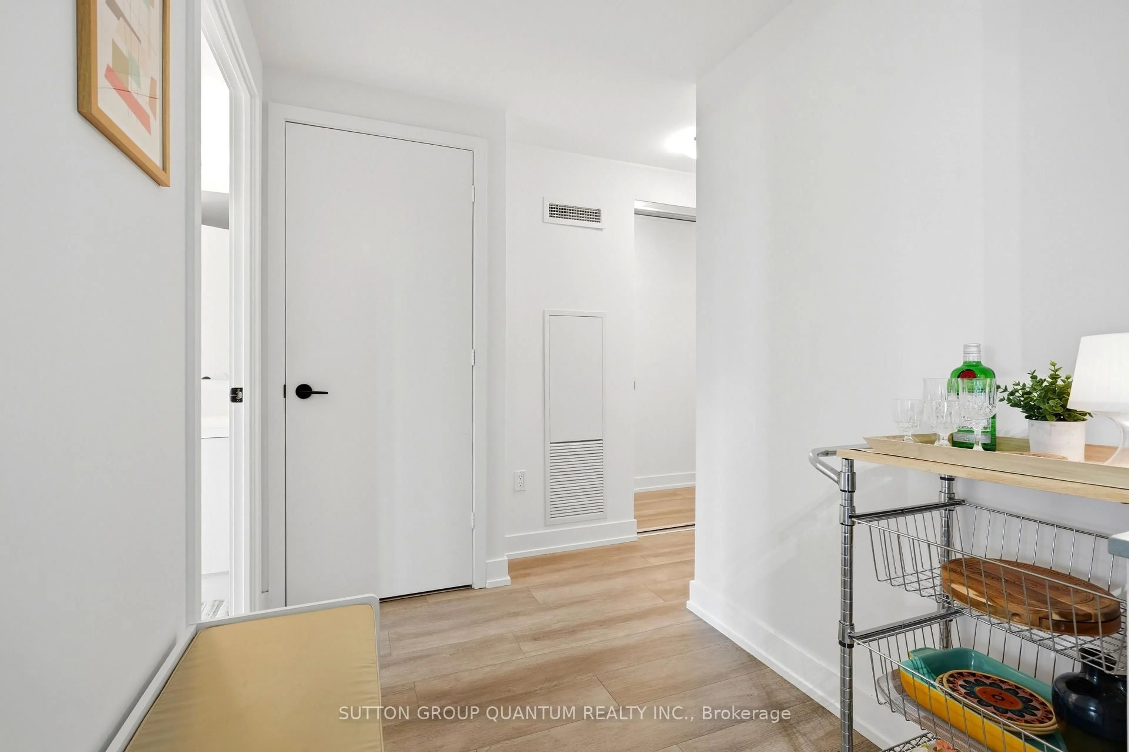 Indoor entryway for 50 George Butchart Dr #407, Toronto Ontario M3K 1Y2
