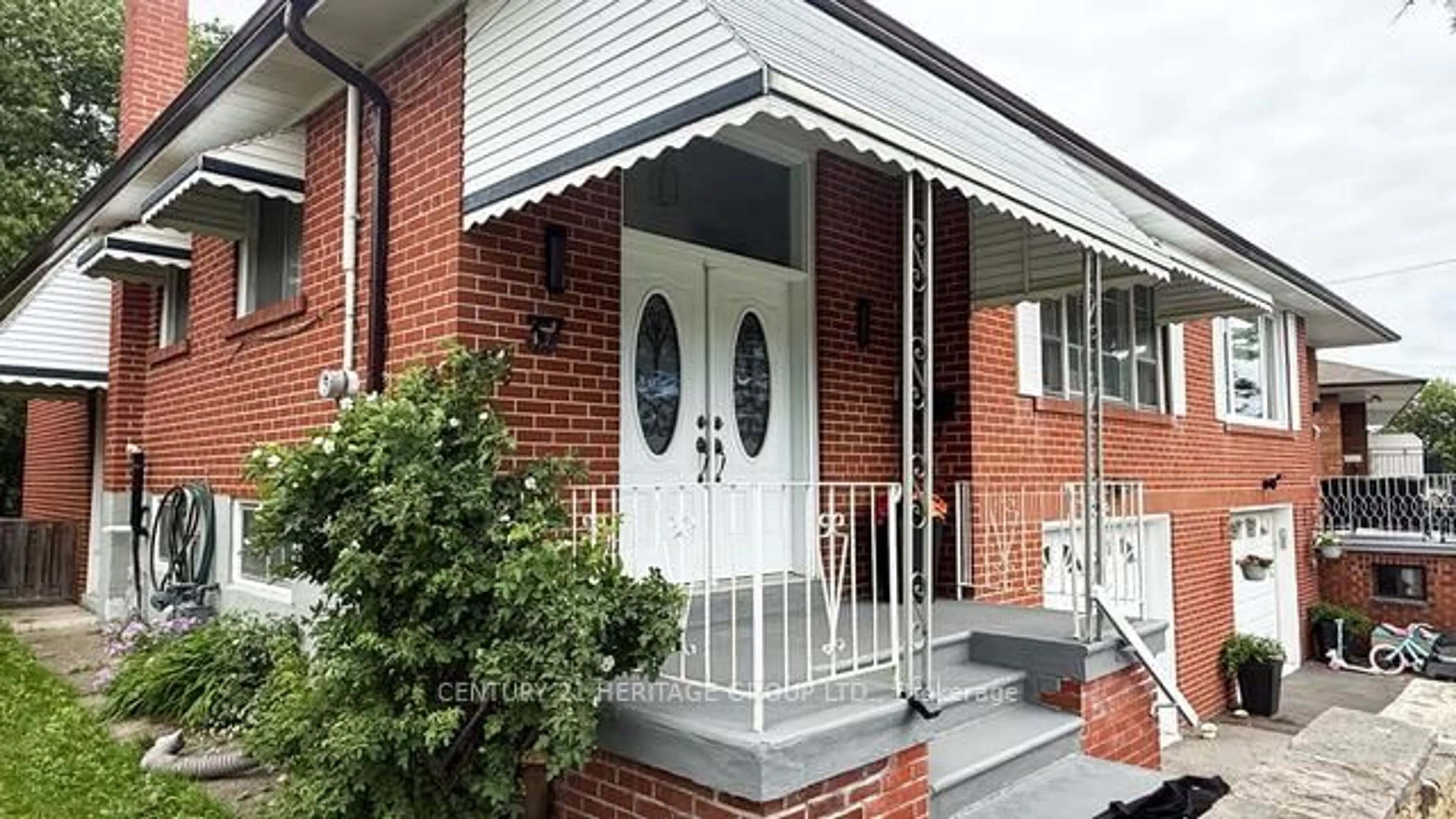 Home with brick exterior material, street for 37 Gambello Cres, Toronto Ontario M3J 1W2