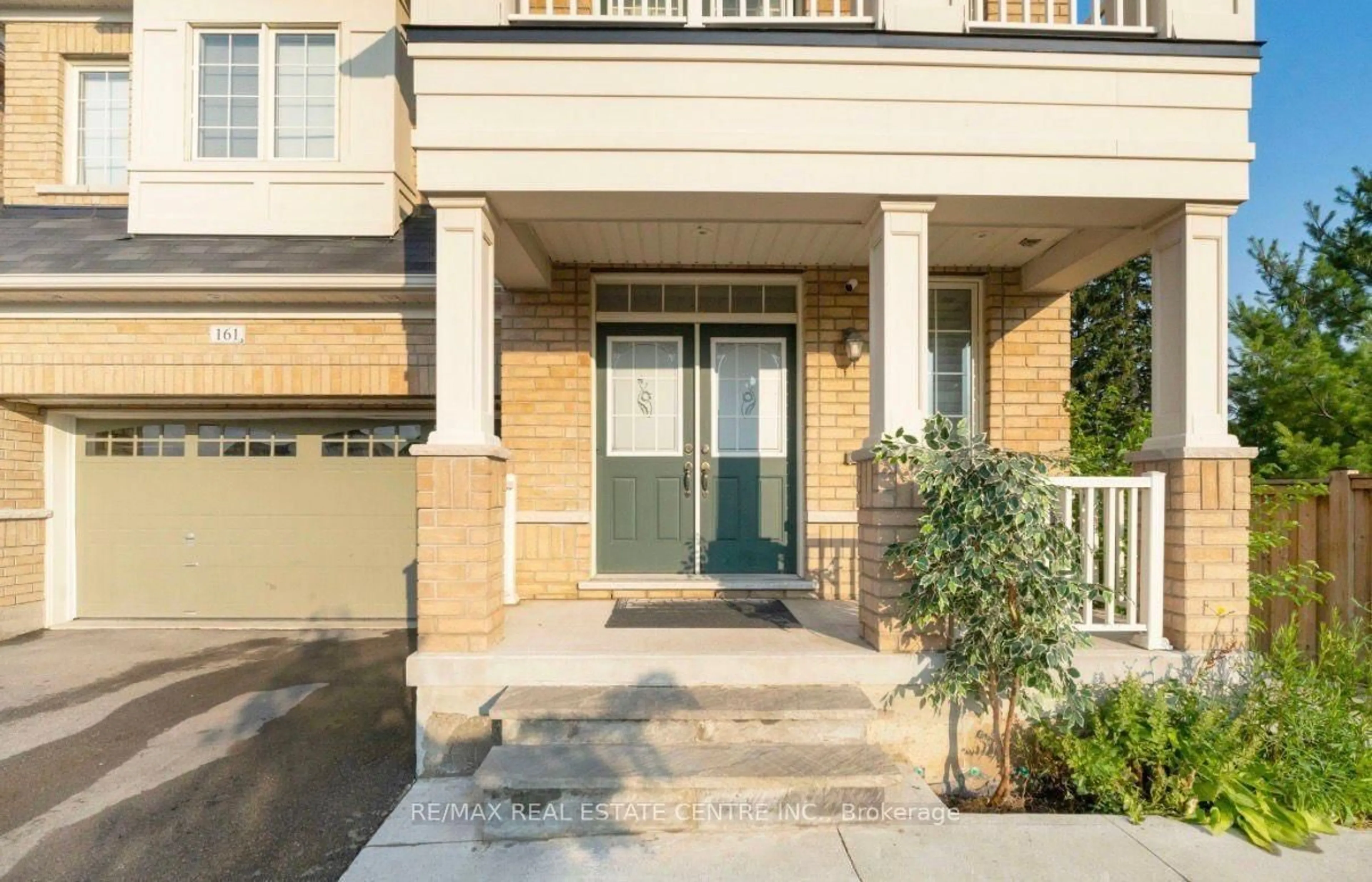Unknown for 161 Bonnie Braes Dr, Brampton Ontario L6Y 5Z1