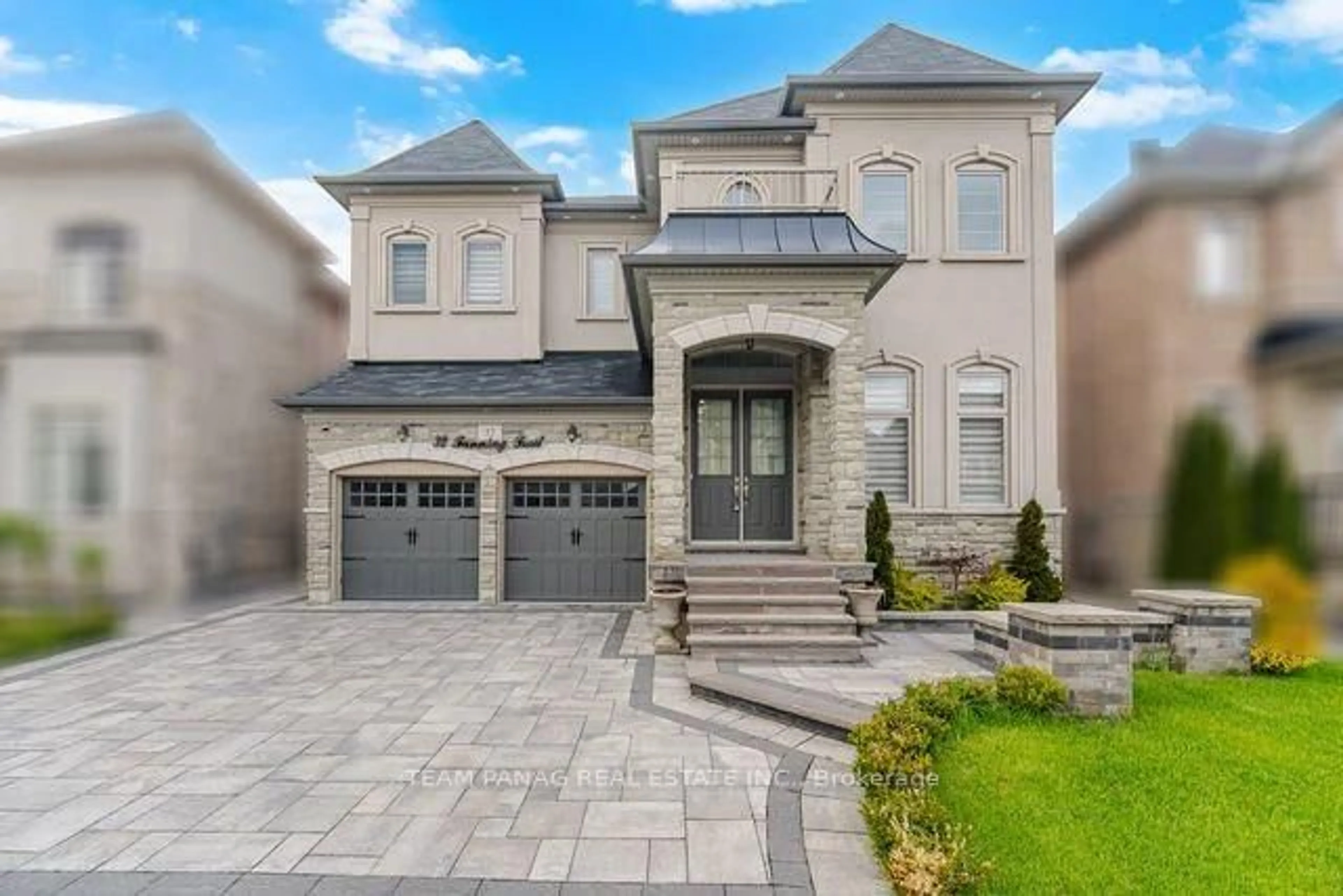 Home with brick exterior material, street for 32 Fanning Tr, Brampton Ontario L6P 4N5