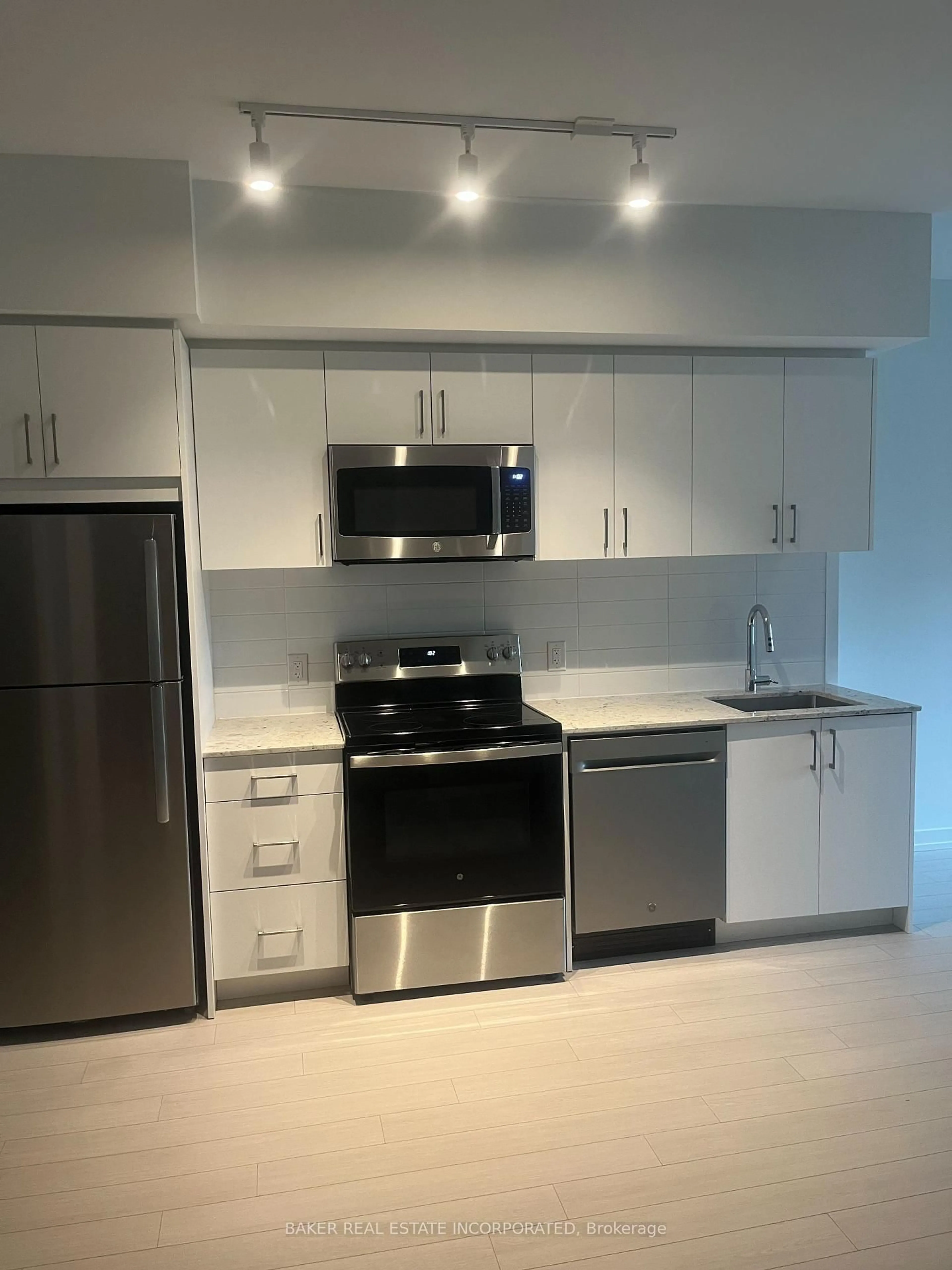 Standard kitchen, ceramic/tile floor for 4010 Eglinton Ave #413, Toronto Ontario M9A 0G5