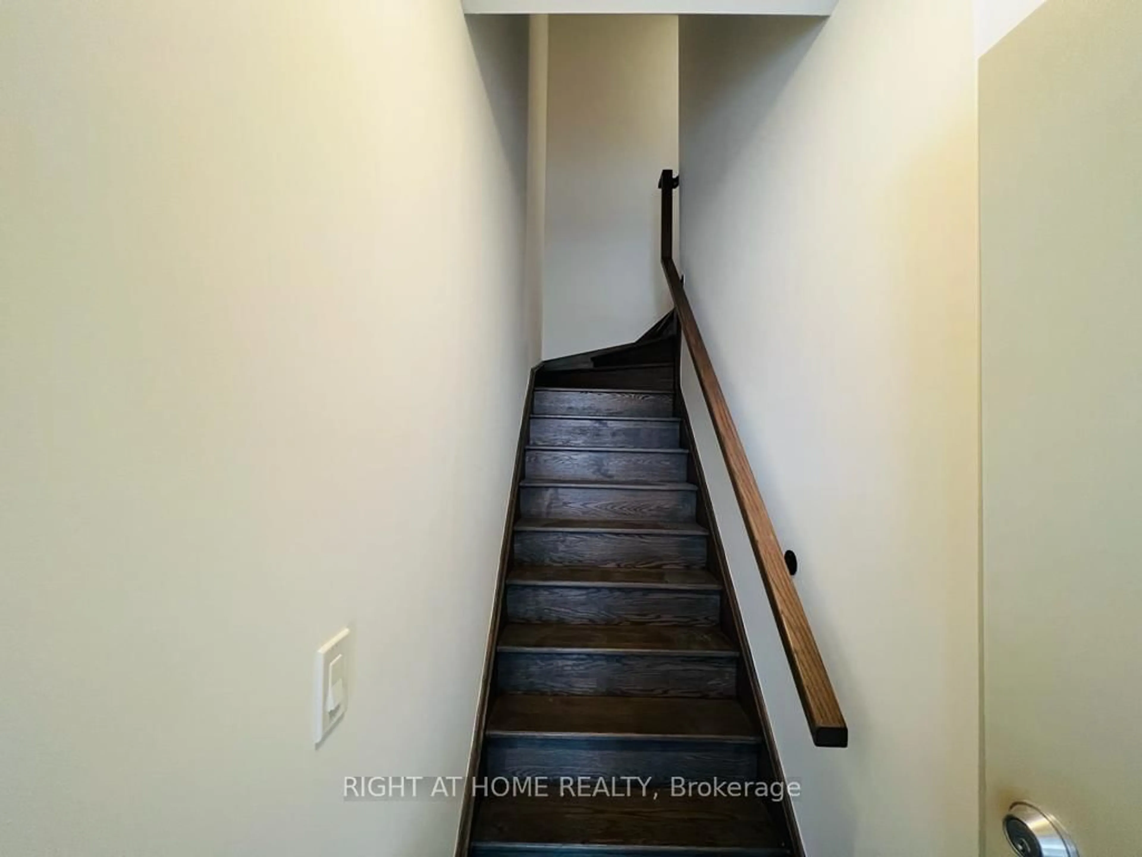 Stairs for 5 William Jackson Way #53, Toronto Ontario M8V 2C7