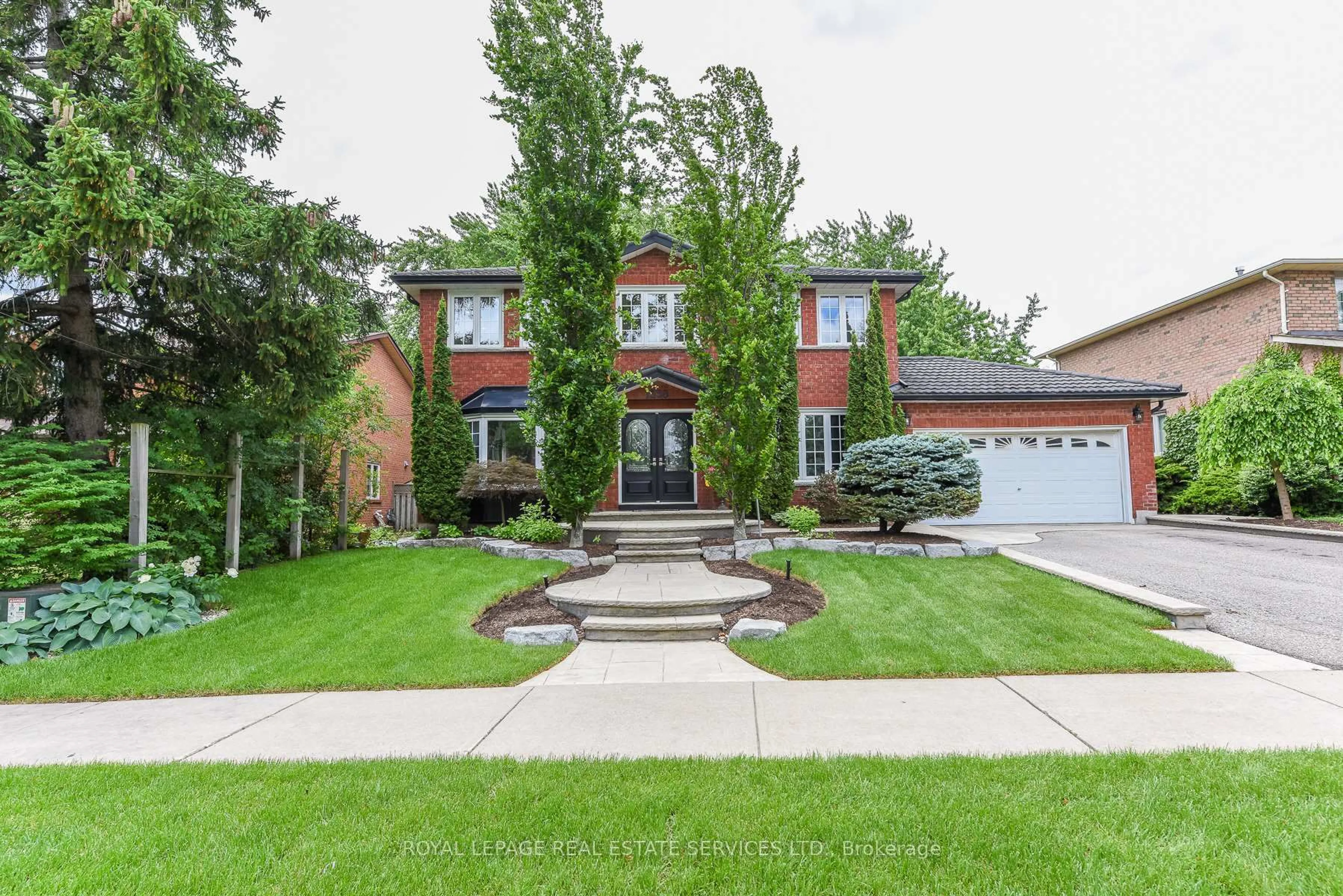 Home with brick exterior material, street for 1338 Chalfield Dr, Oakville Ontario L6J 6R5