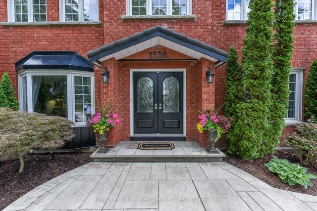 1338 Chalfield Dr, Oakville 3
