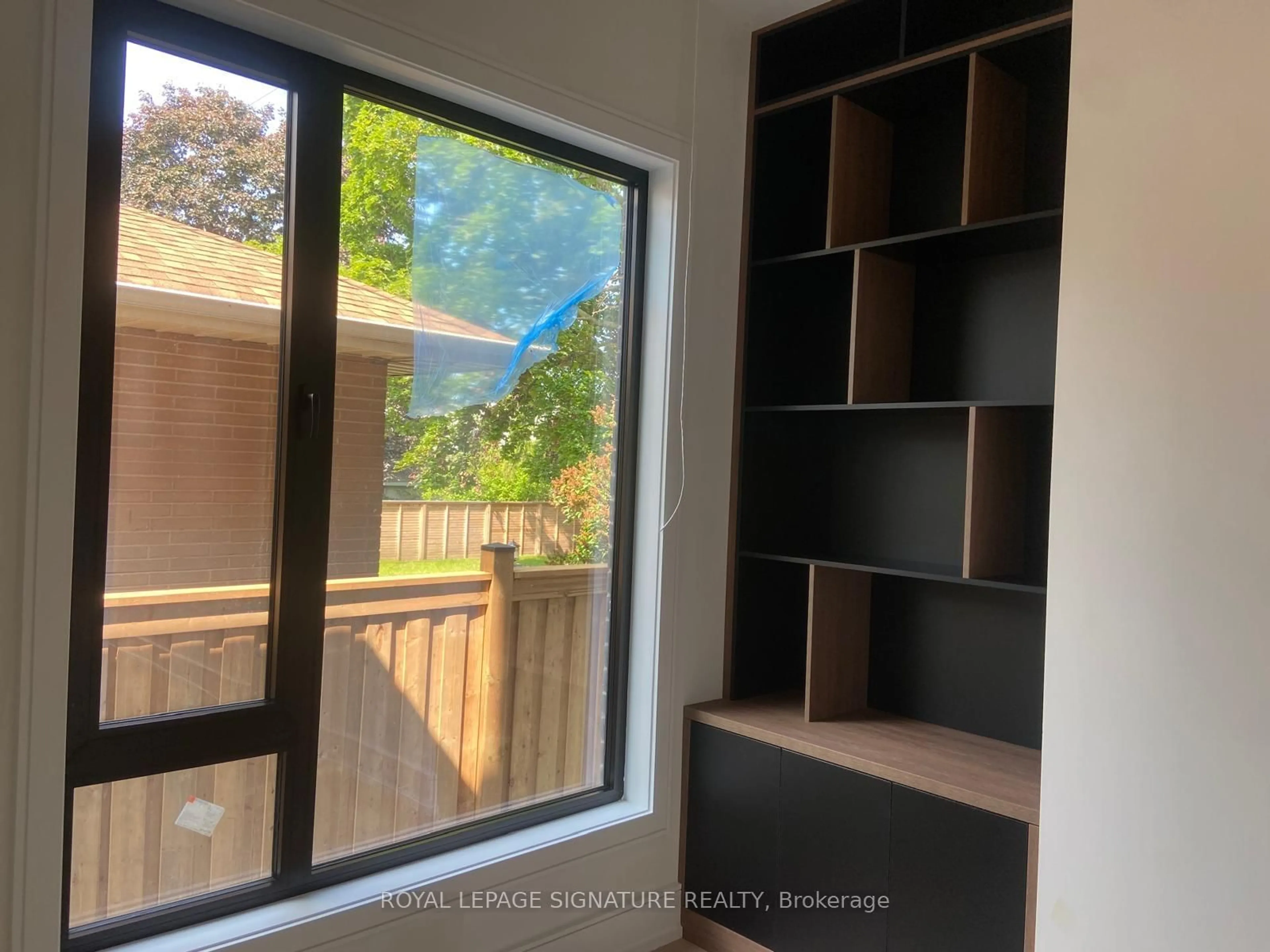 Unknown for 1349 Melton Dr, Mississauga Ontario L4Y 1L6