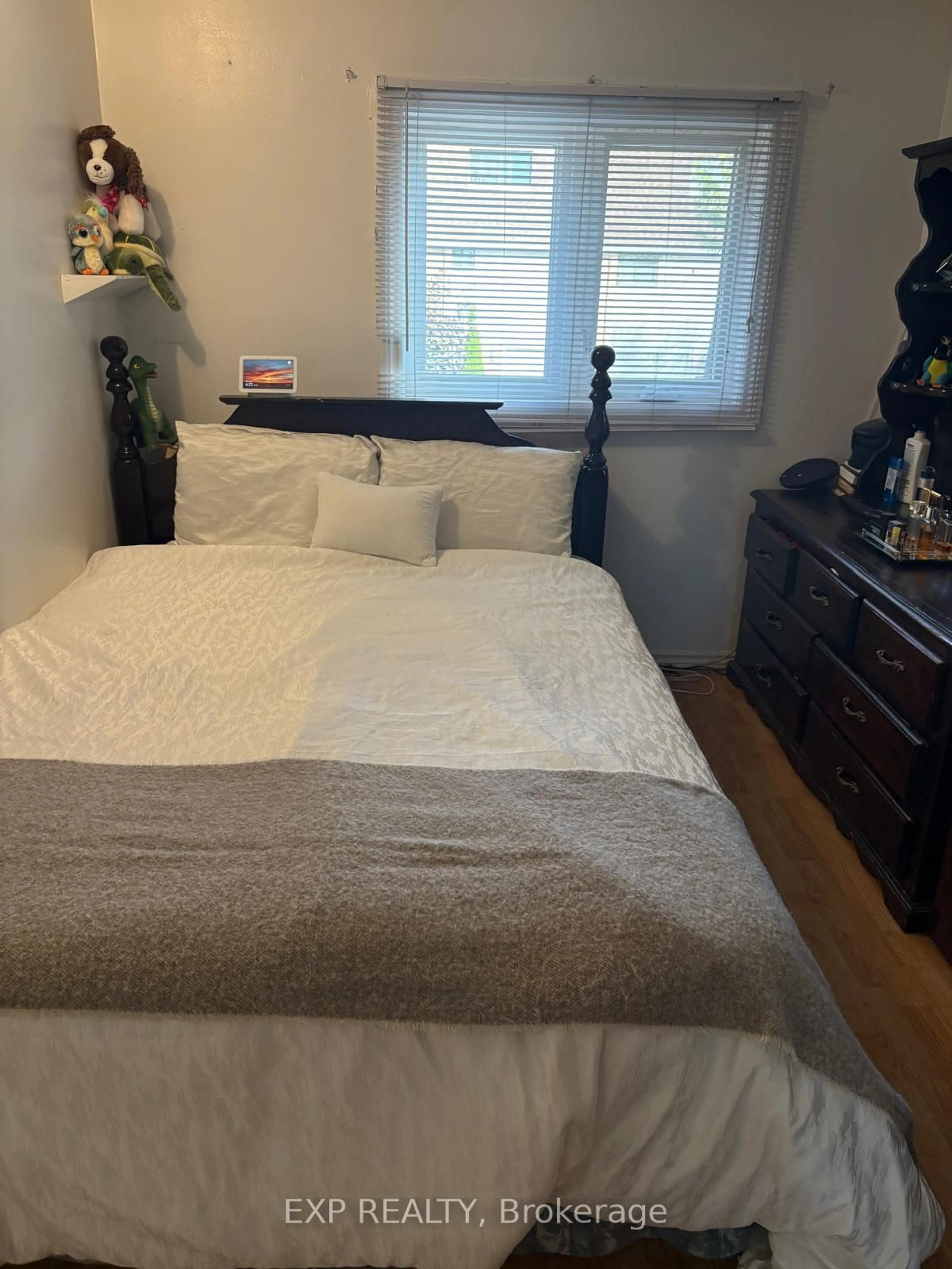 Bedroom with bed, unknown for 475 BRAMALEA Rd #151, Brampton Ontario L6T 2X3