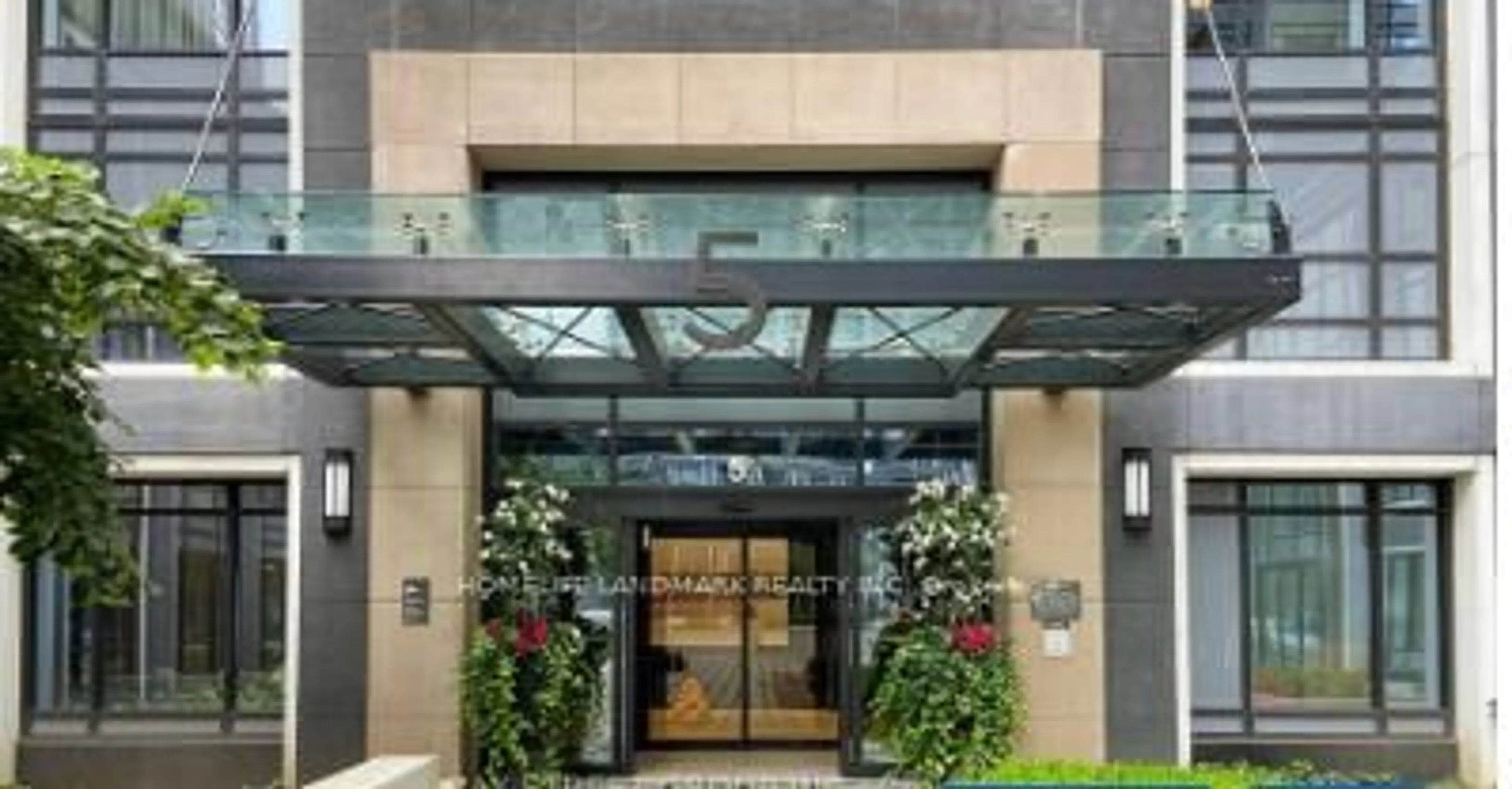 Indoor foyer for 5 Mabelle Ave #3832, Toronto Ontario M9A 0C8