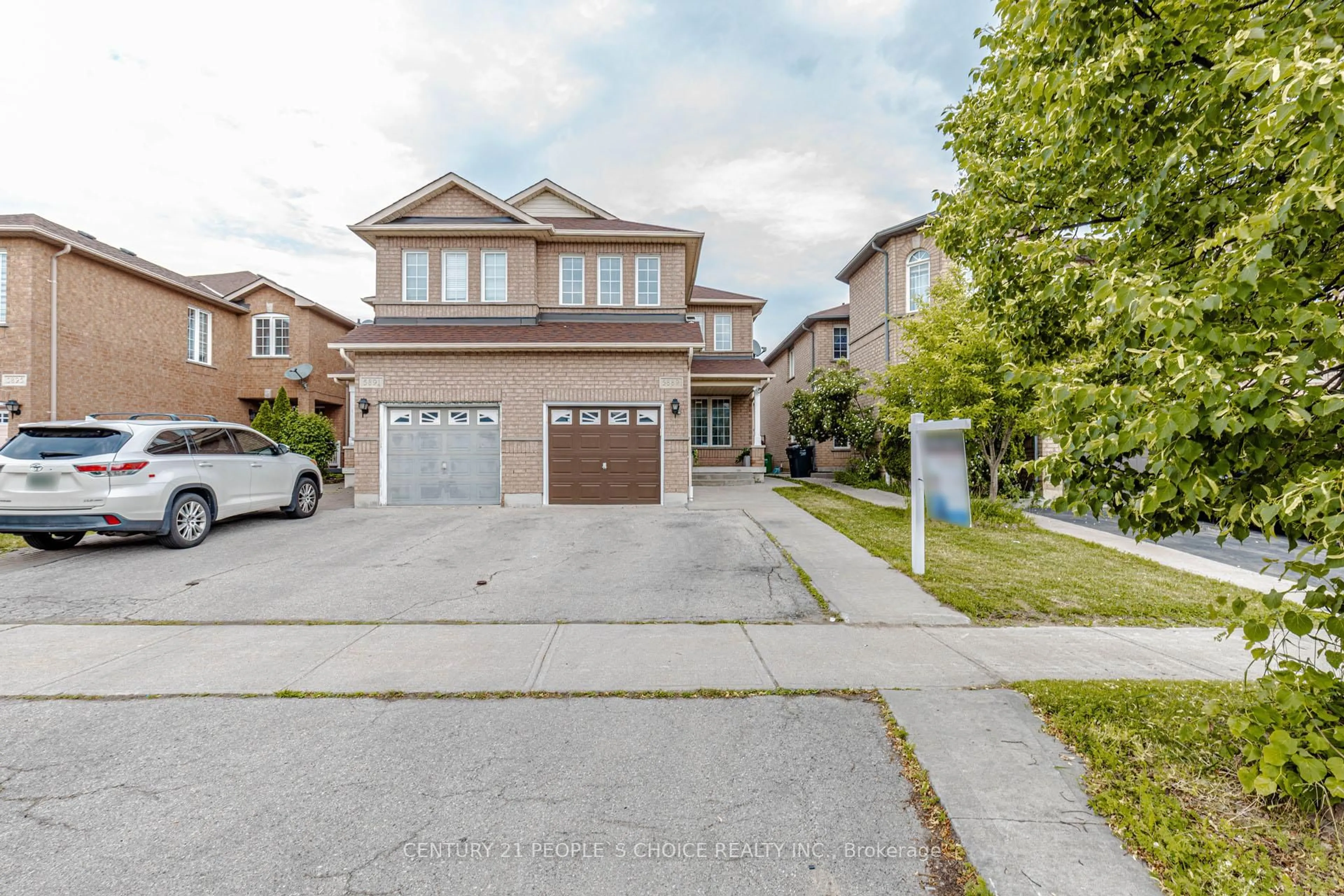 Unknown for 5889 Stonebriar Cres, Mississauga Ontario L5V 2T7