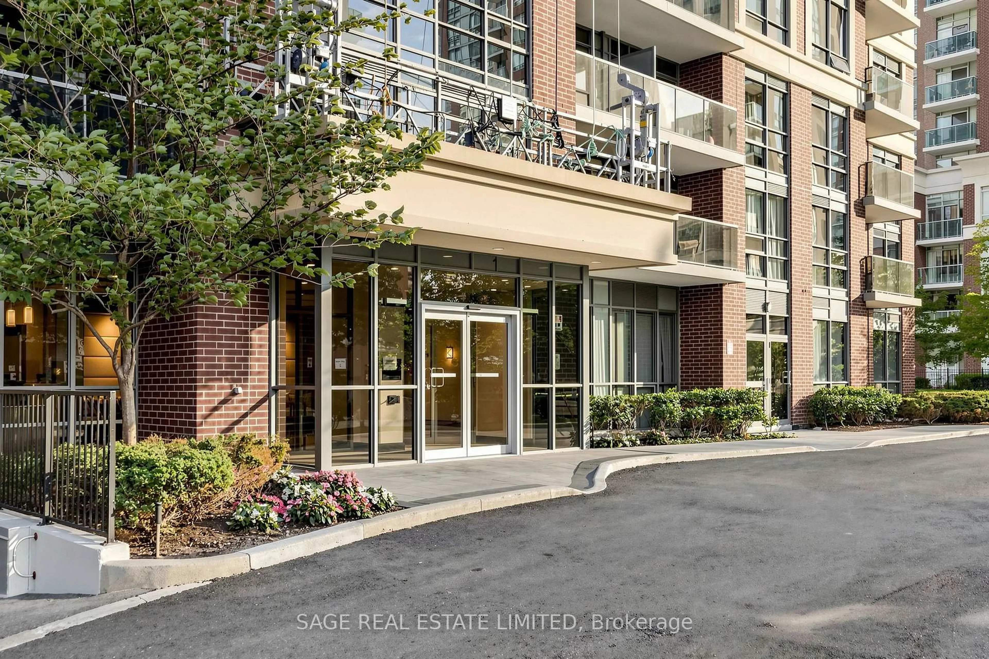 Indoor foyer for 1 Michael Power Pl #605, Toronto Ontario M9A 0A1