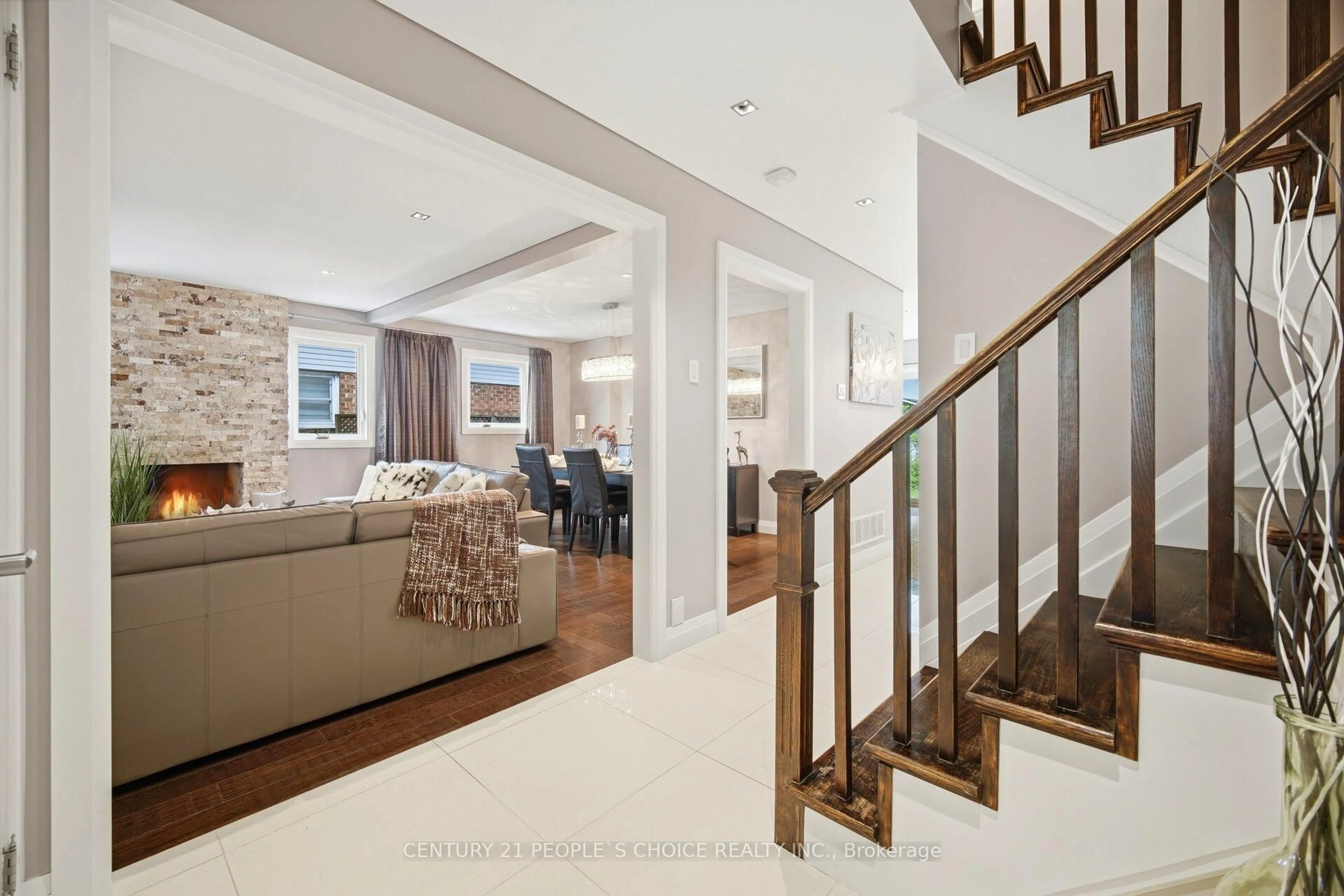 Unknown for 29 Oleander Cres, Brampton Ontario L6Z 2C1