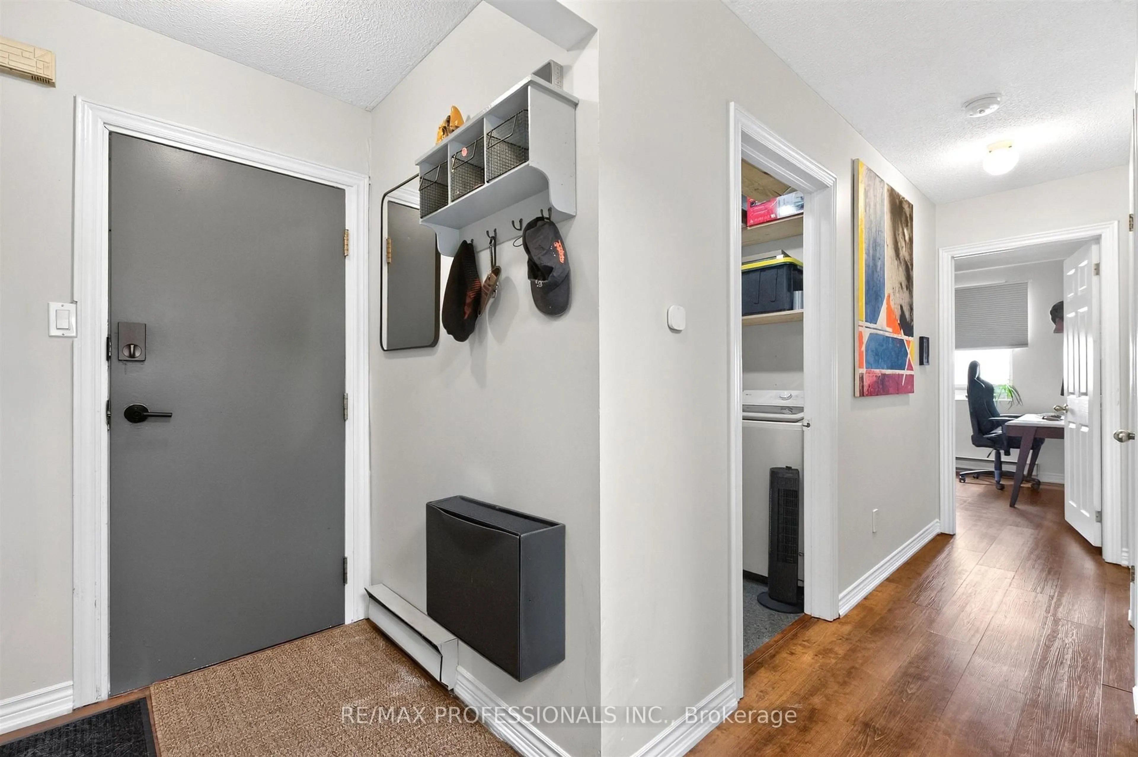 Indoor entryway for 10-12 Snider Ave, Toronto Ontario M6E 4R9