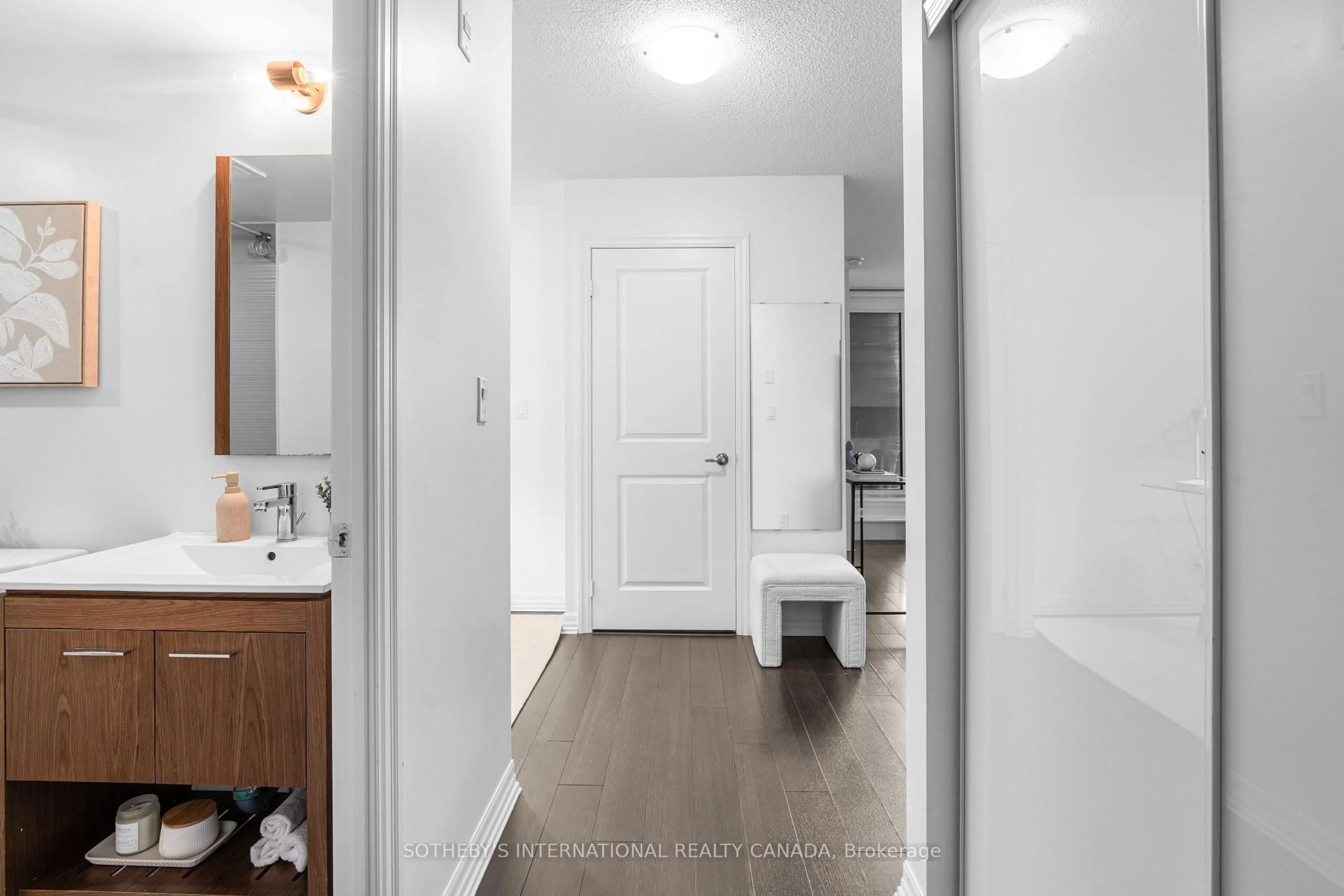 Unknown for 80 Esther Lorrie Dr #201, Toronto Ontario M9W 0C6