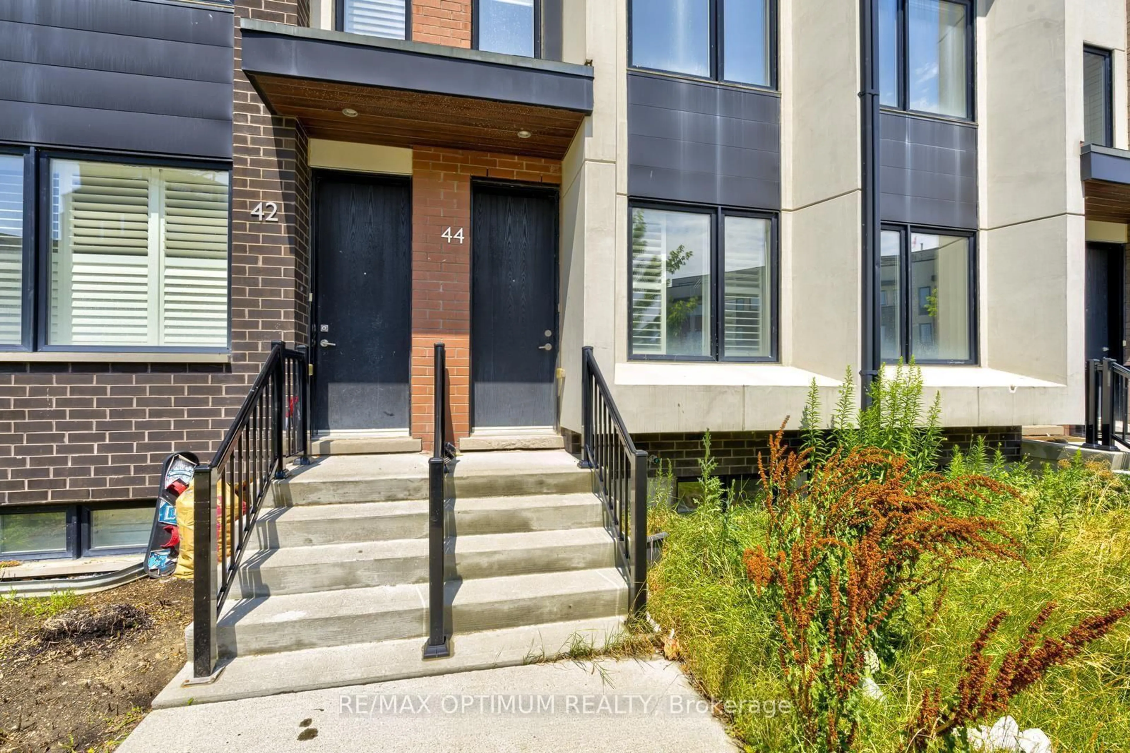Home with brick exterior material, street for 44 Sarah Jackson Cres, Toronto Ontario M3K 0B6