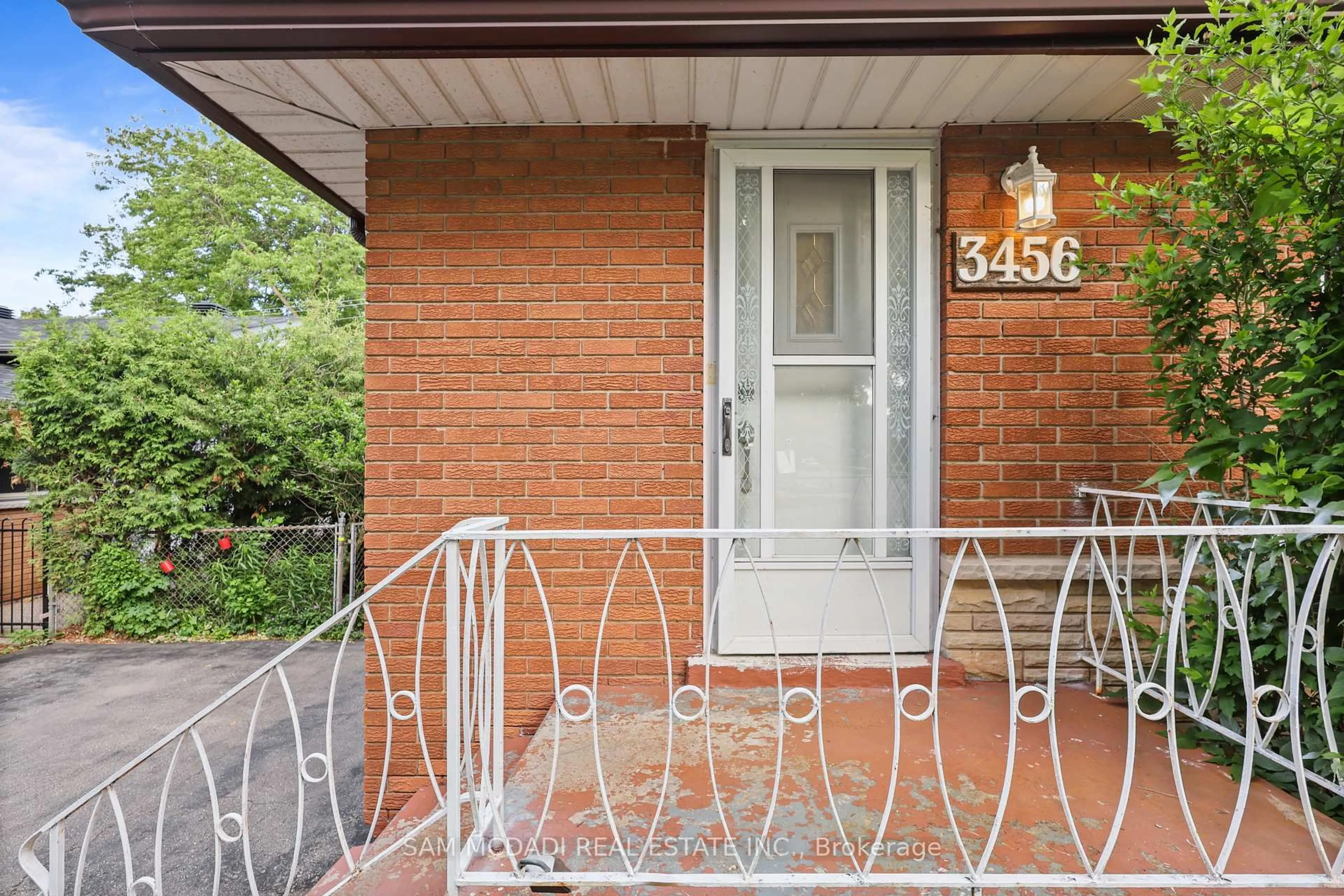 Patio, street for 3456 Rexway Dr, Burlington Ontario L7N 2L6