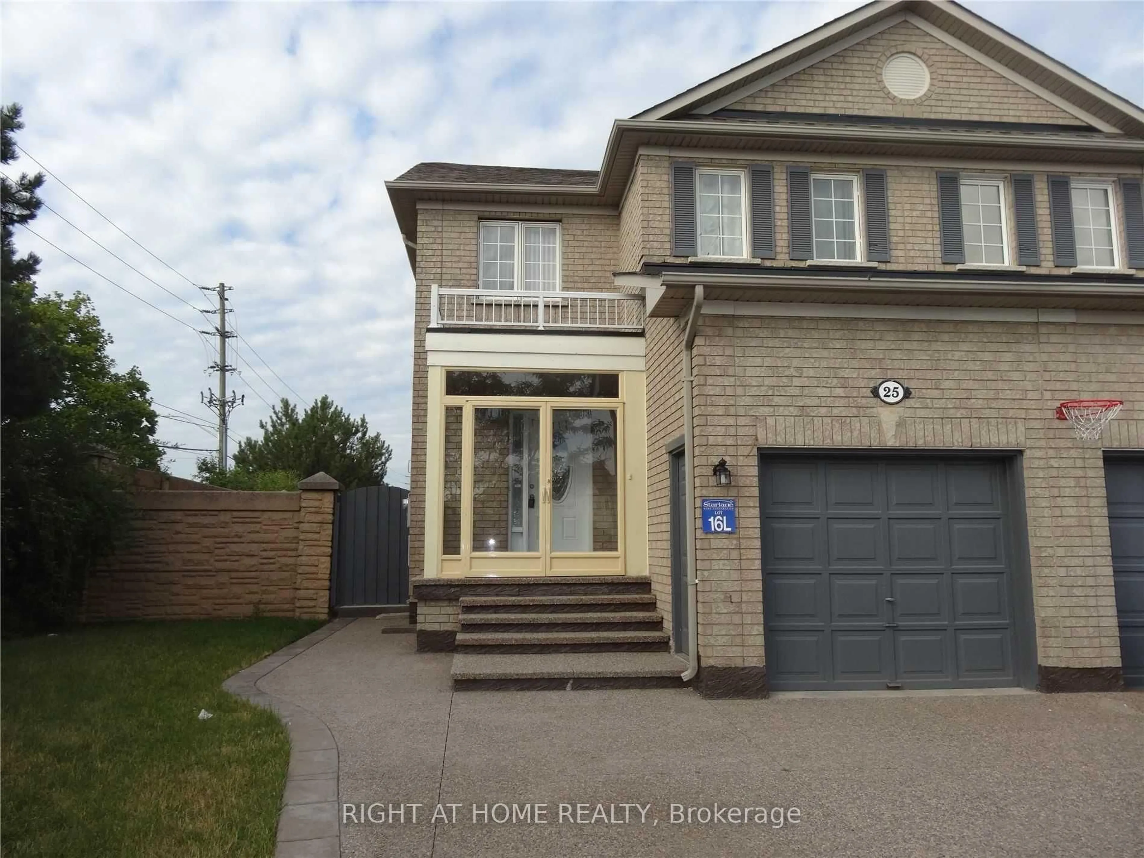 Home with brick exterior material, street for 25 Lucio Crt, Brampton Ontario L6P 1K1