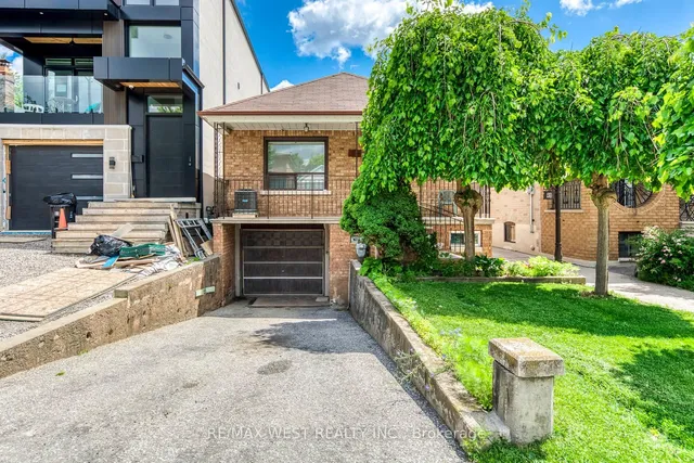49 Montcalm Ave, Toronto 2