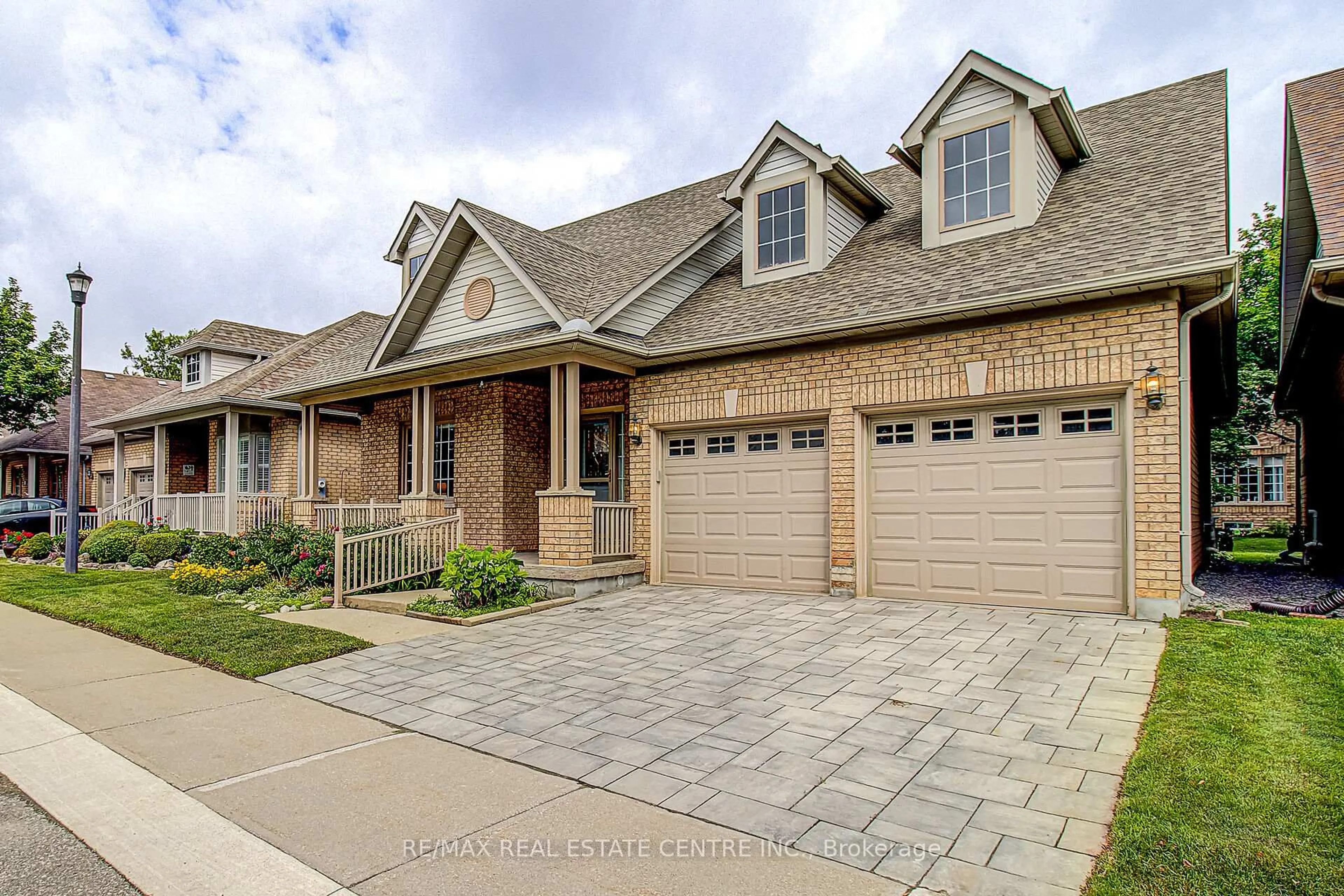 Home with brick exterior material, street for 17 Golf Links Dr, Brampton Ontario L6R 1W5