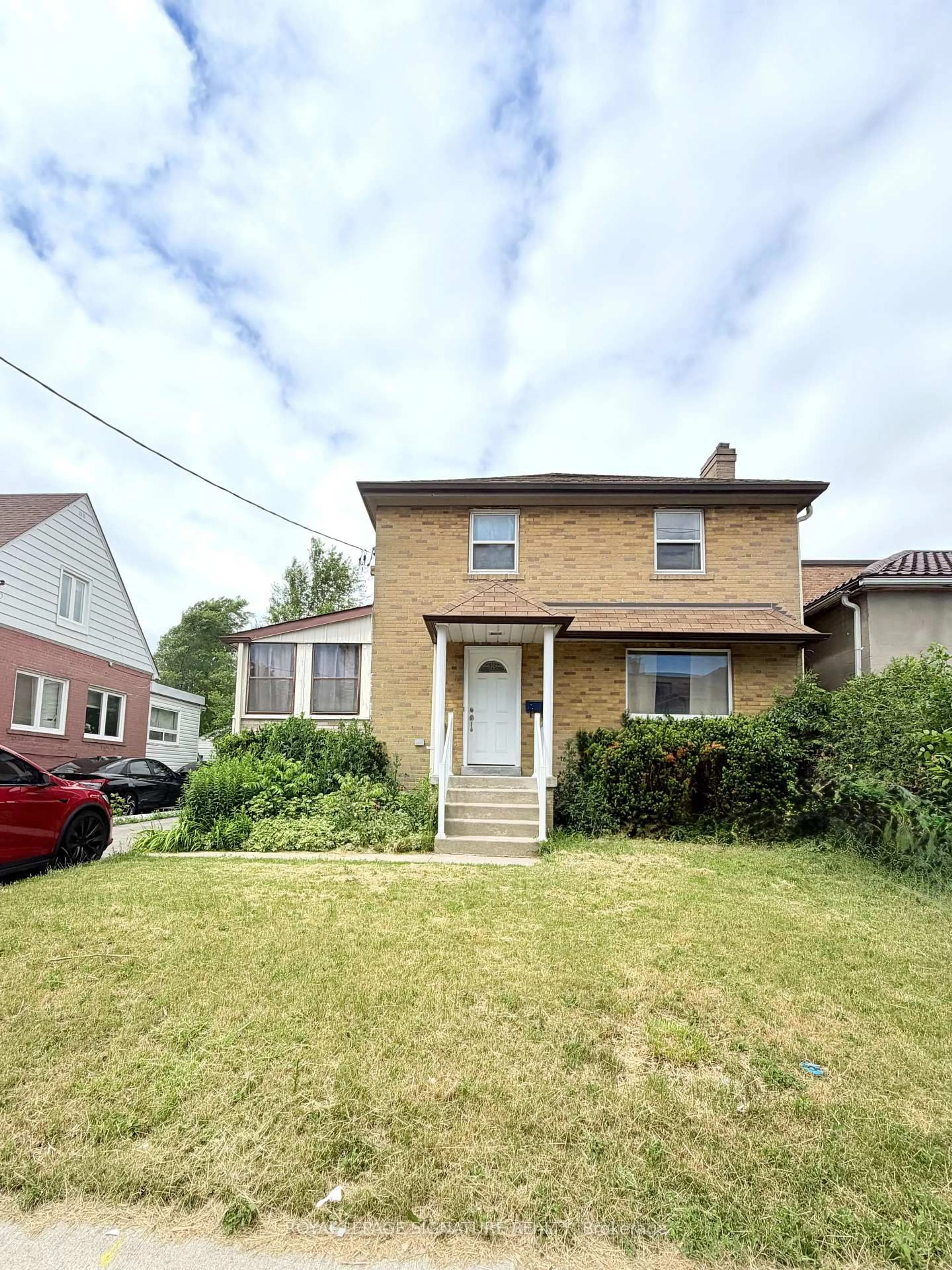 Unknown for 224 King St, Toronto Ontario M9N 1L7